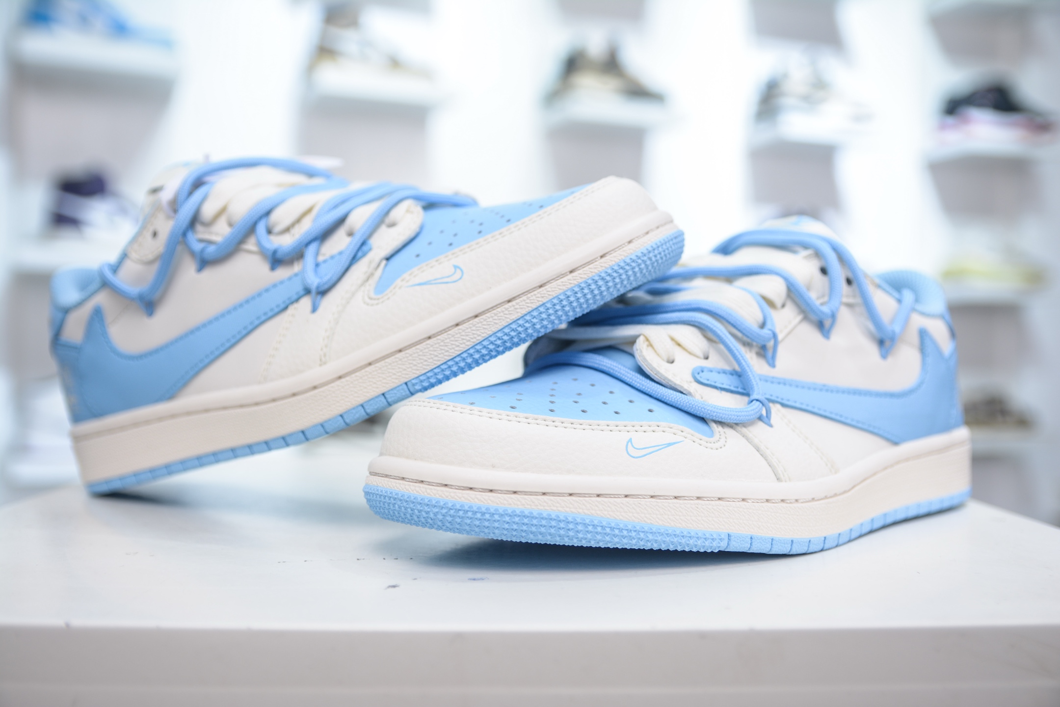 TS x Air Jordan x Louis Vuitton Air Jordan 1 Low 'Blue Band' 4 i1748014858877 2748 0 3