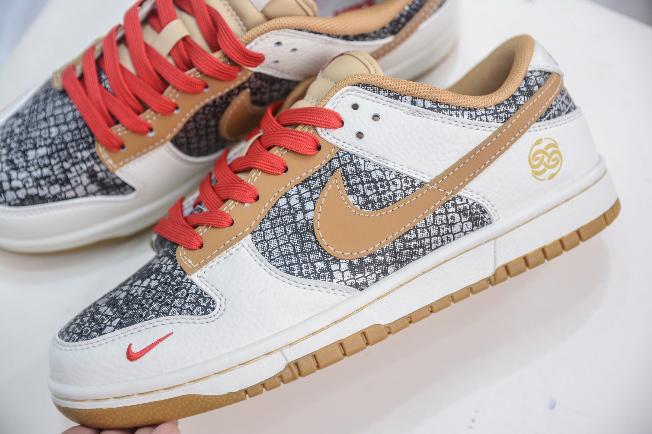 Nike SB Dunk Low Year of the Snake - Premium Leather, Stylish Sneakers 8 i1748015210869 6648 0 6
