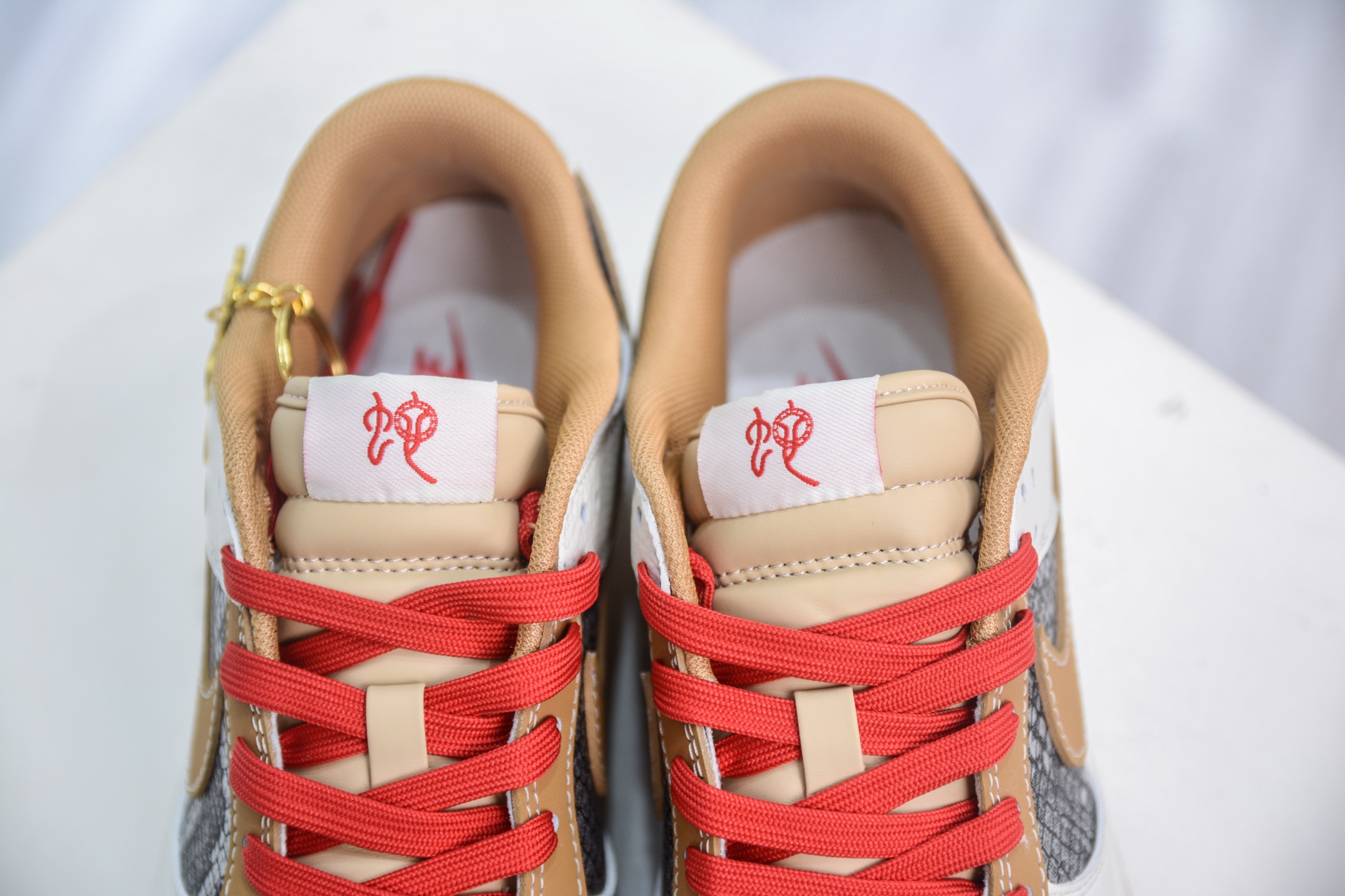Nike SB Dunk Low Year of the Snake - Premium Leather, Stylish Sneakers 9 i1748015218718 1923 0 7