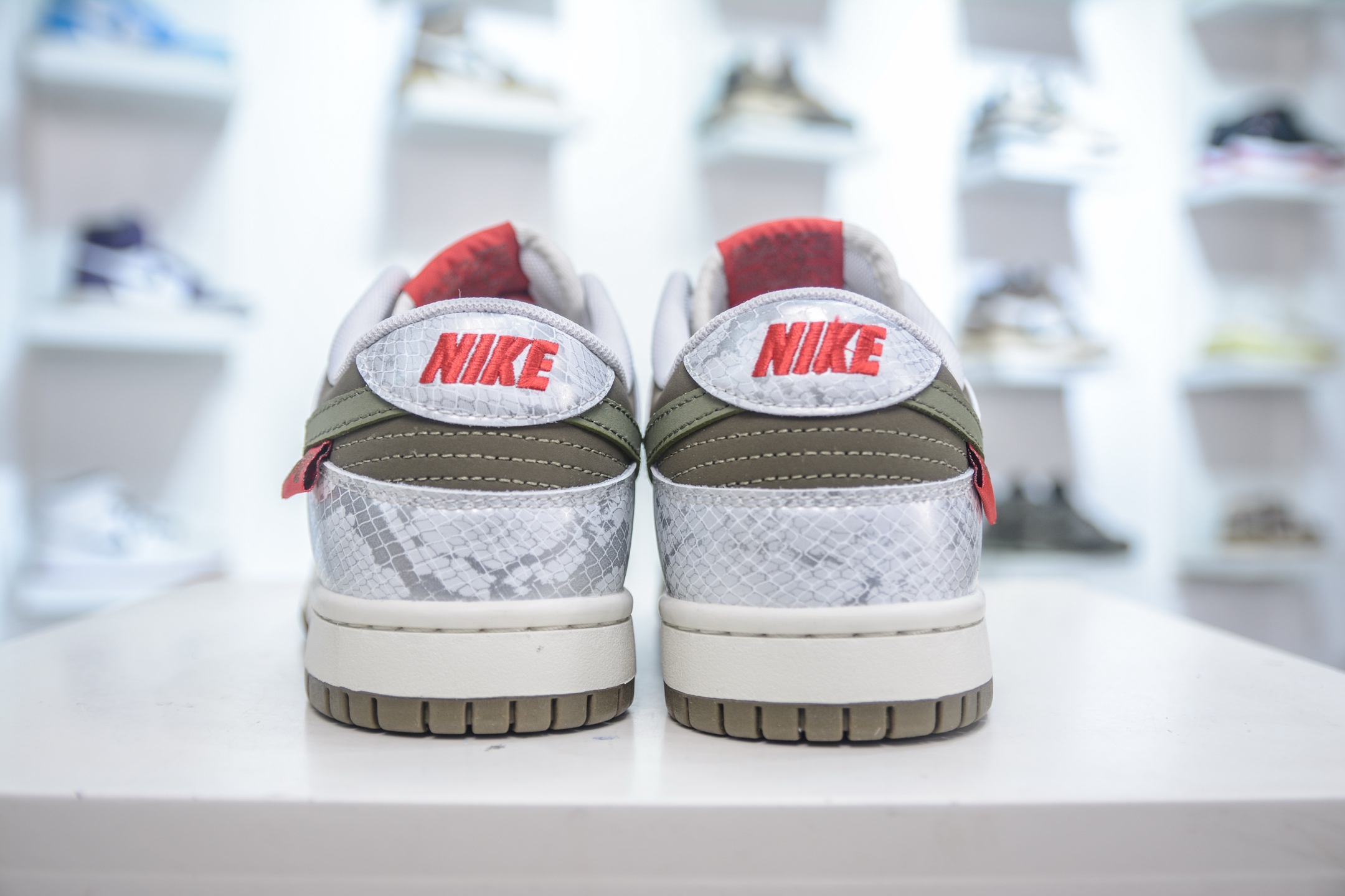 Nike SB Dunk Low 'Year Of The Snake' Silver Green Limited Edition Shoes 3 i1748015315273 8155 0 1