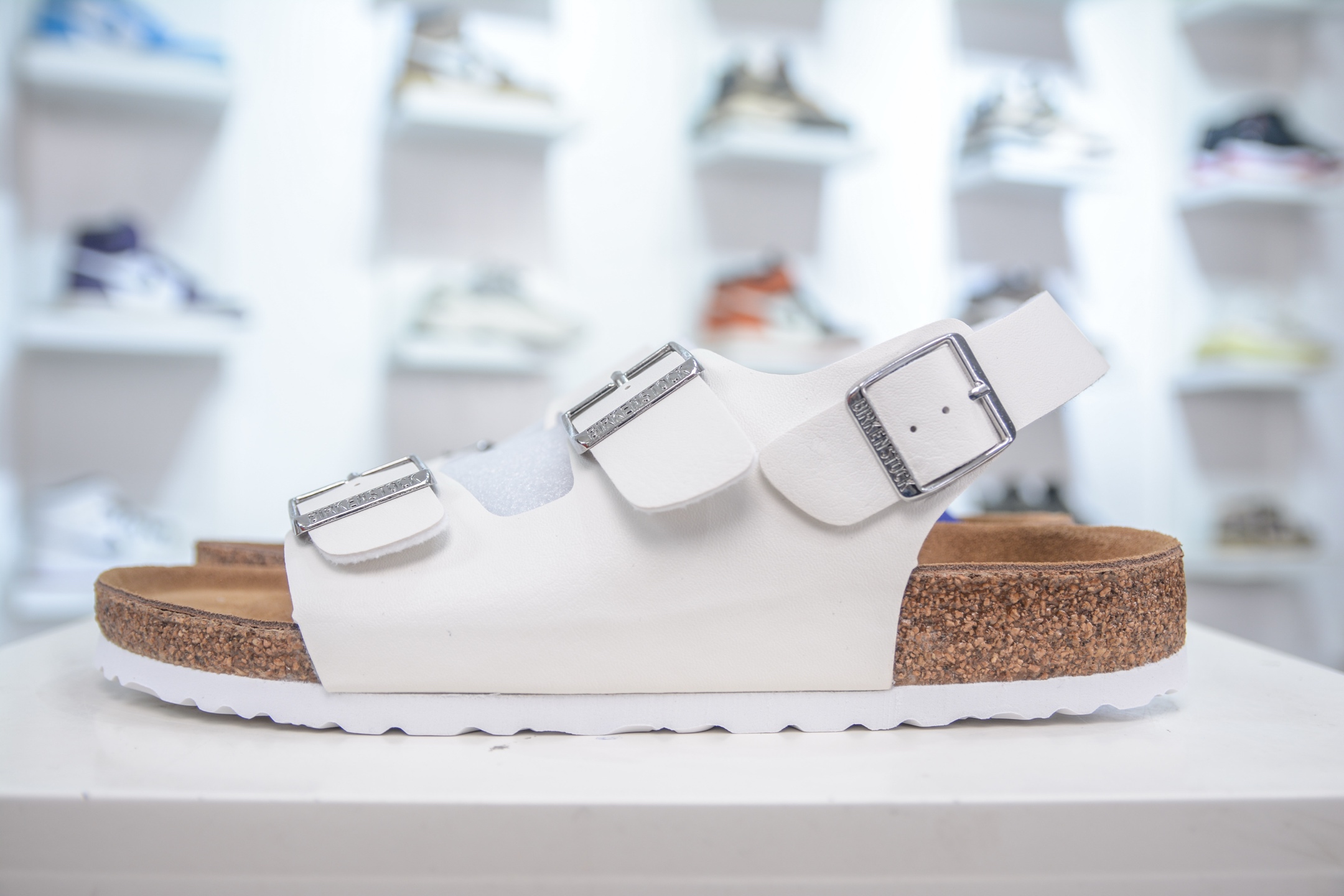Birkenstock Milano White Leather Sandals Adjustable Strap Comfort Unisex Style 2 i1748015384525 7553 0 0