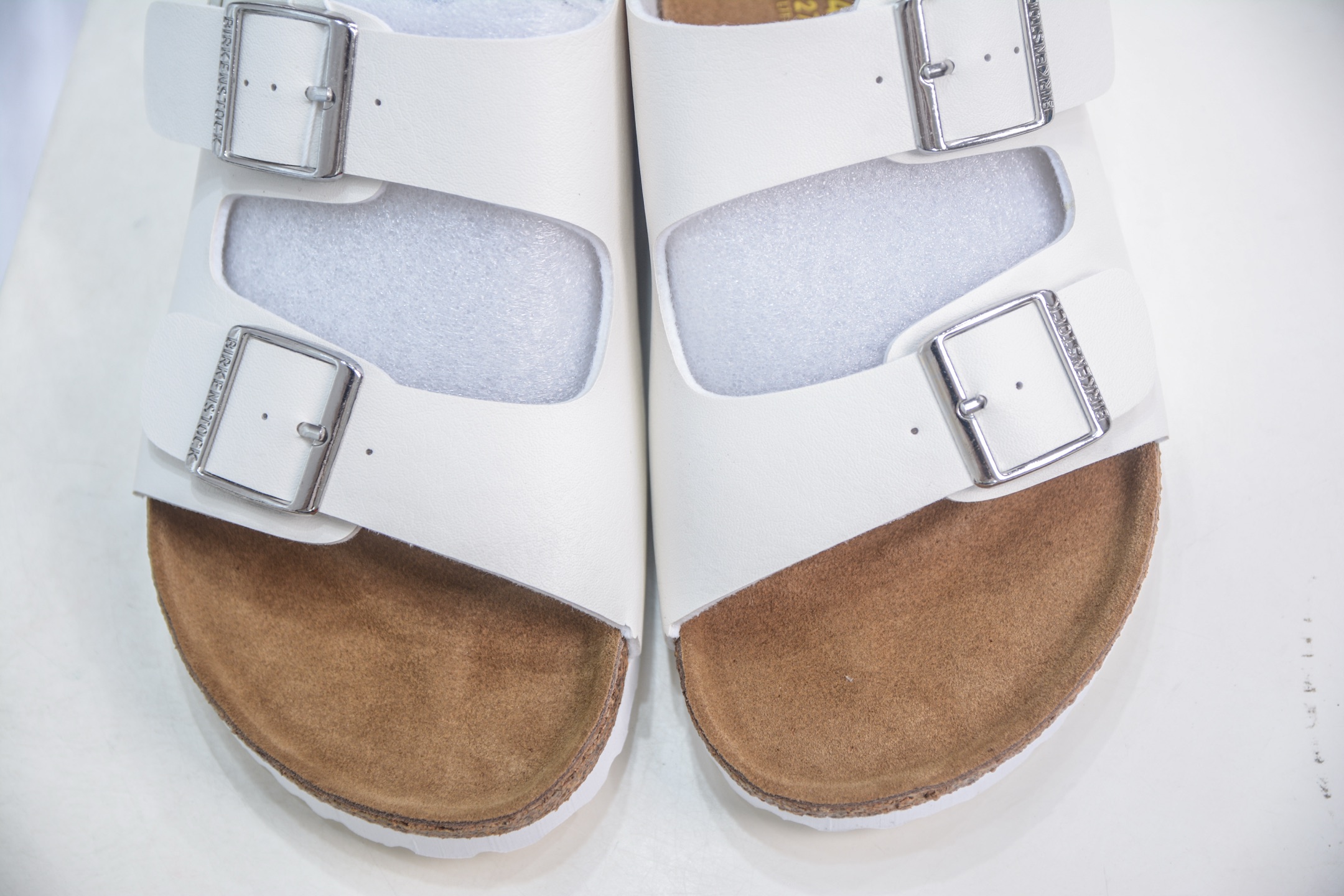 Birkenstock Milano White Leather Sandals Adjustable Strap Comfort Unisex Style 10 i1748015384547 3200 0 8