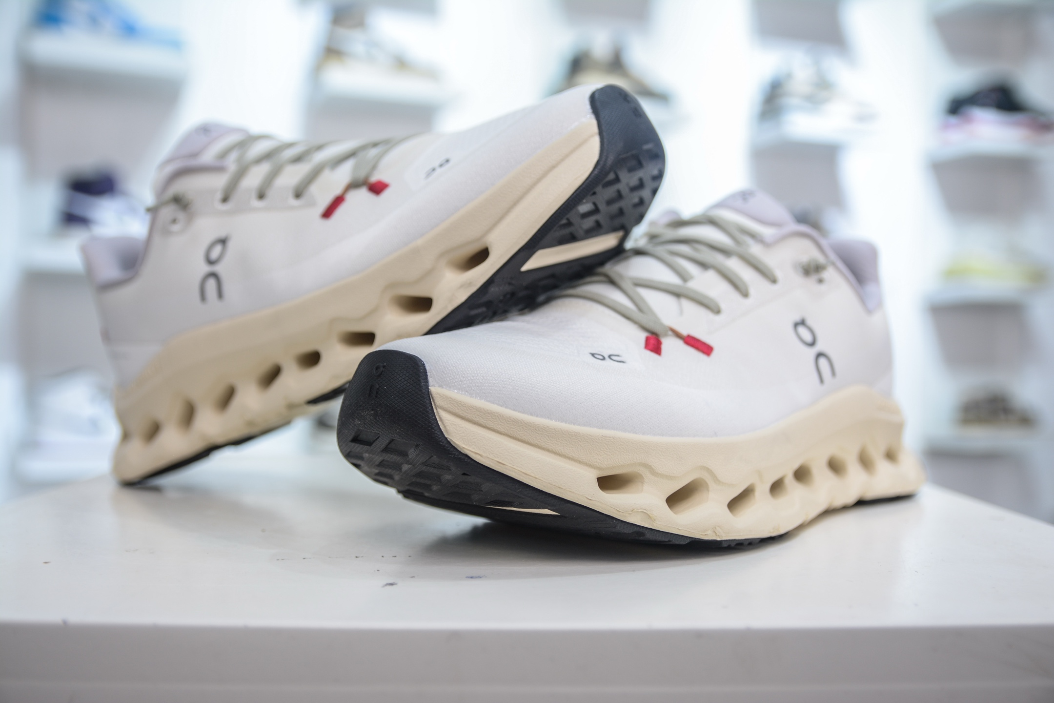 On Cloudtilt Lightweight Running Shoes, Breathable Fabric, Sizes 36-45 4 i1748015829424 8044 0 3