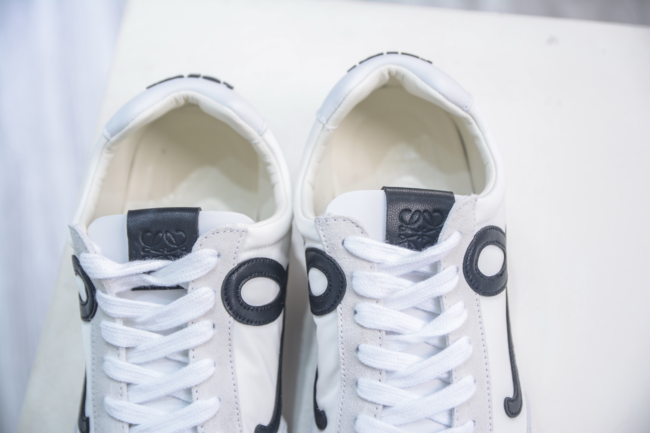 Loewe Ballet Runner 2.0 Sneakers - Round Toe Lace-Up Casual Shoes 8 i1748015990633 2390 0 7