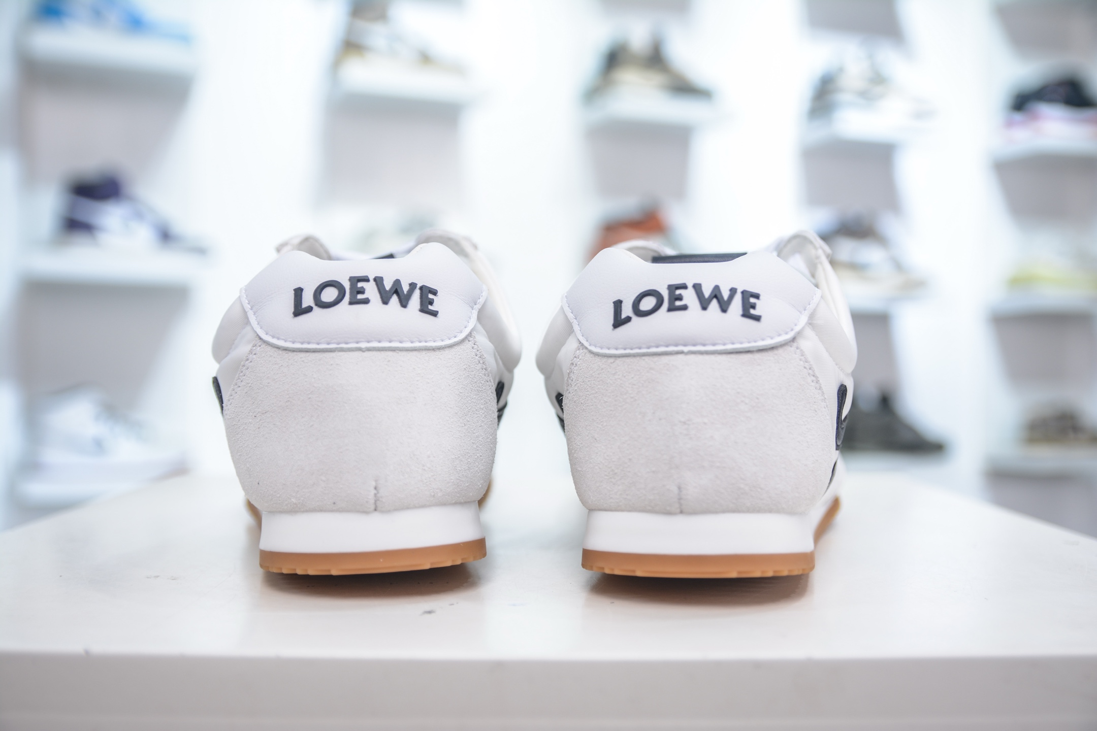Loewe Ballet Runner 2.0 Sneakers - Round Toe Lace-Up Casual Shoes 2 i1748015994758 8110 0 1