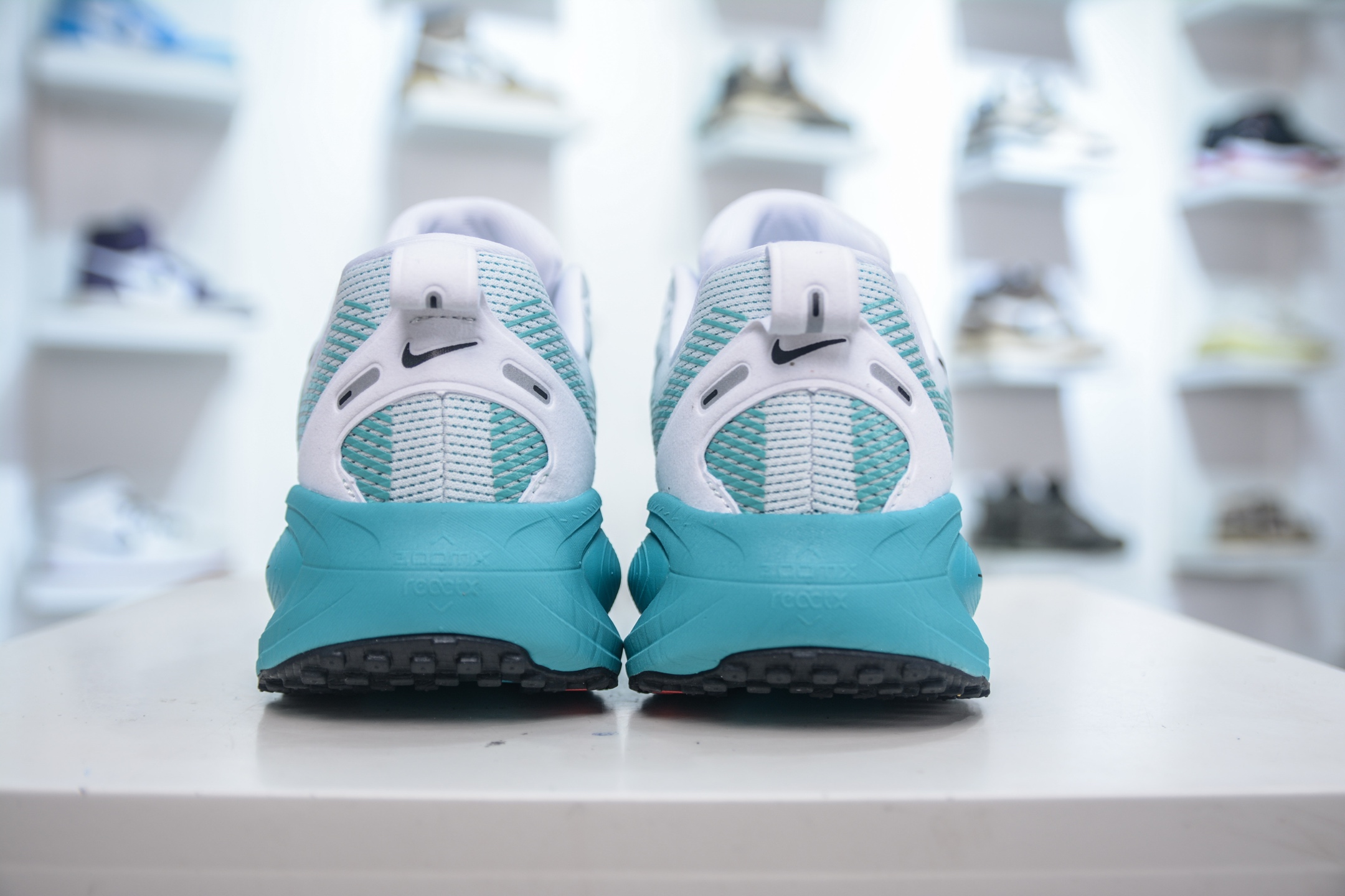 Nike Zoom Vomero 18 Running Shoes - Lightweight, Breathable, and Comfortable 3 i1748016572318 9081 0 1