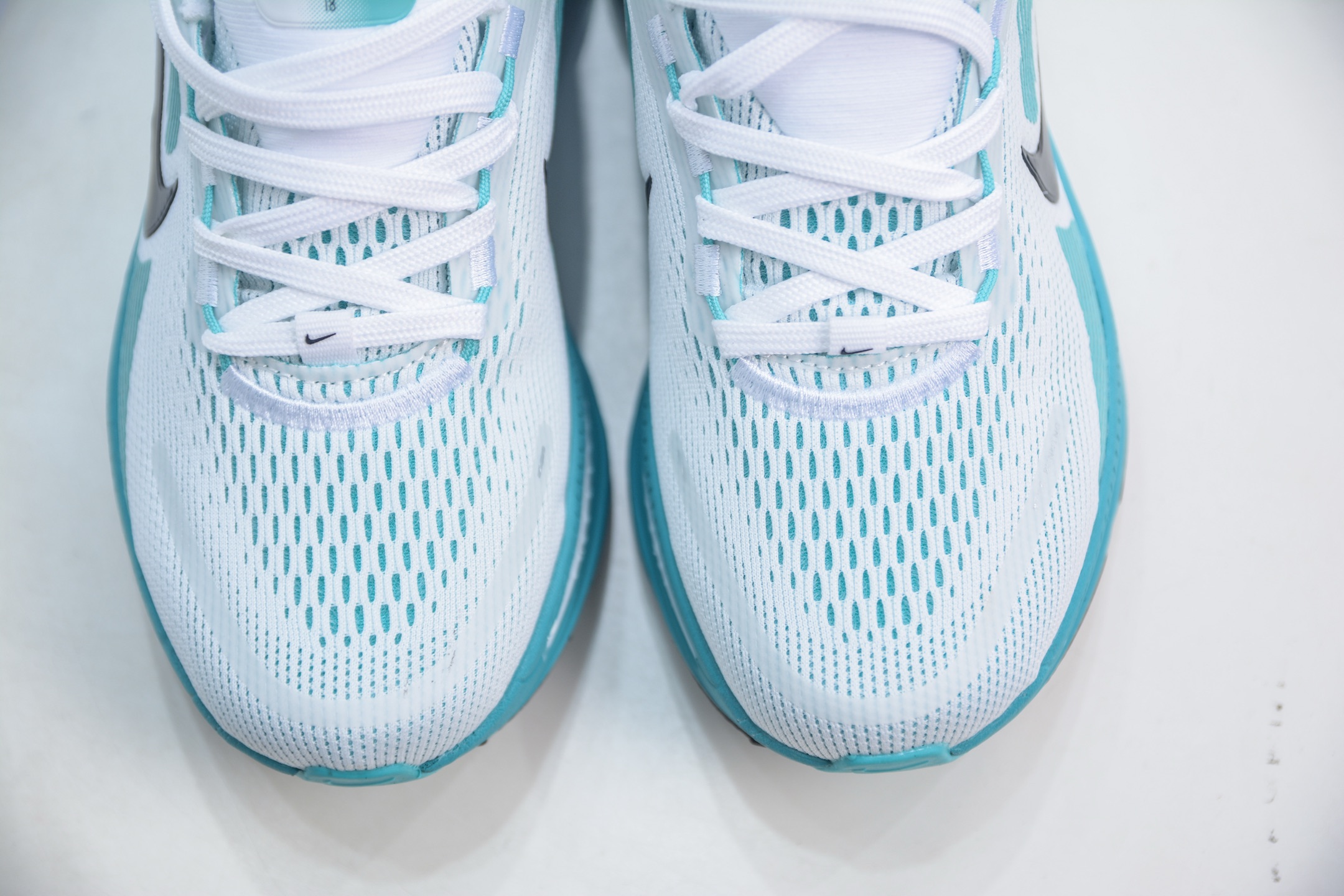 Nike Zoom Vomero 18 Running Shoes - Lightweight, Breathable, and Comfortable 10 i1748016572347 9994 0 8