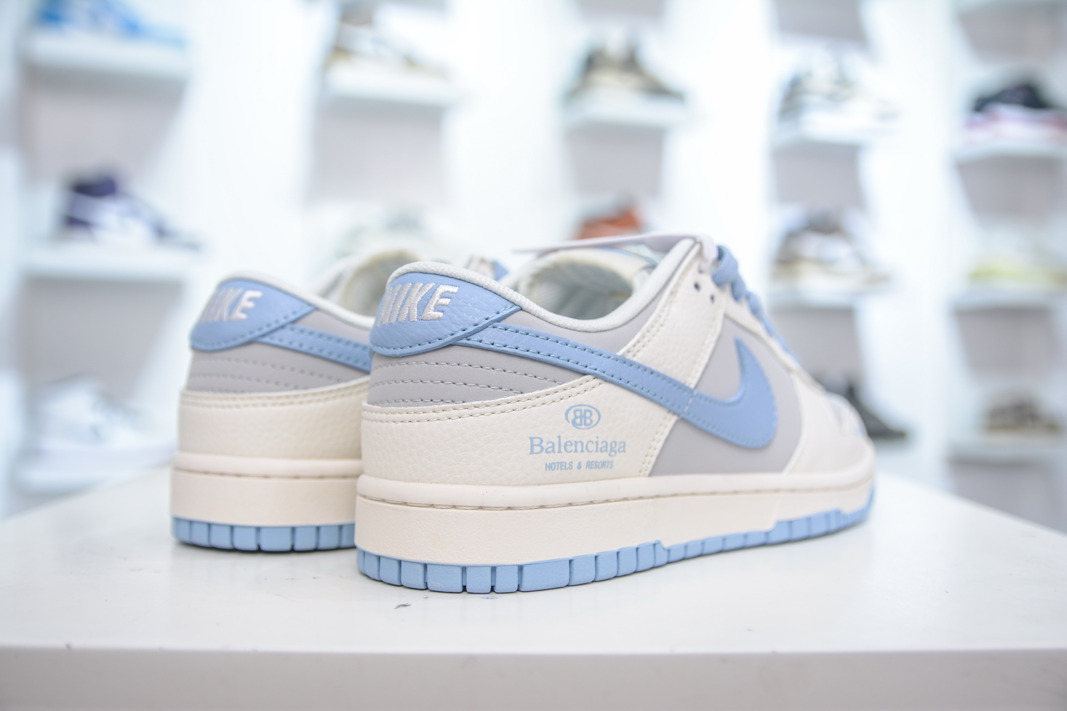 Nike SB Dunk Low x Balenciaga 巴黎世家联名-米白灰蓝 ZH2598-273