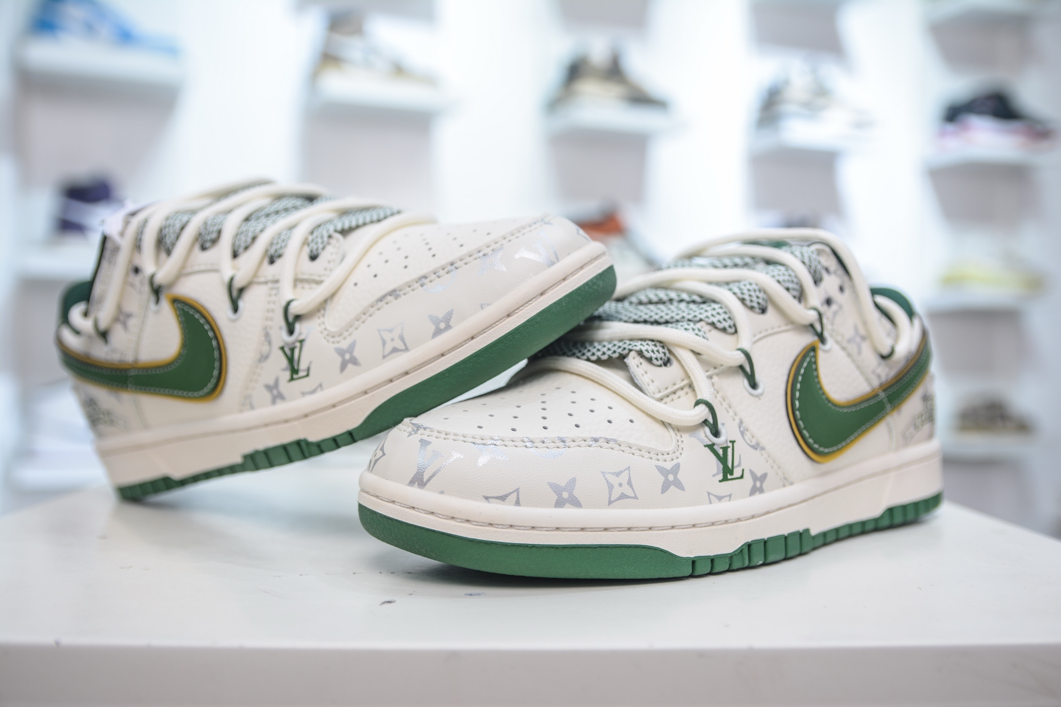 Nike SB Dunk Low x Louis Vuitton LV联名-白绿 DM6868-103