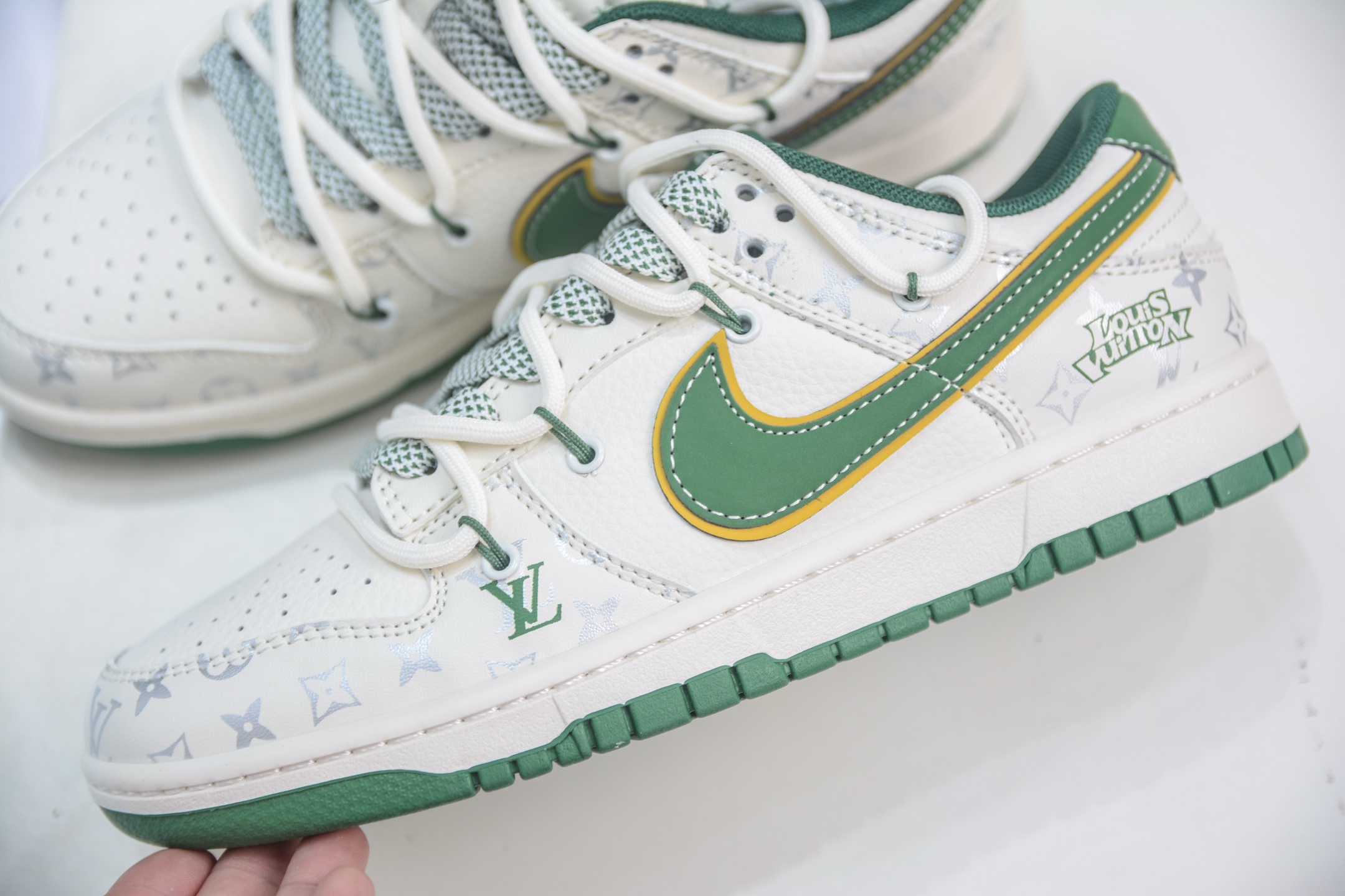 Nike SB Dunk Low x Louis Vuitton LV联名-白绿 DM6868-103