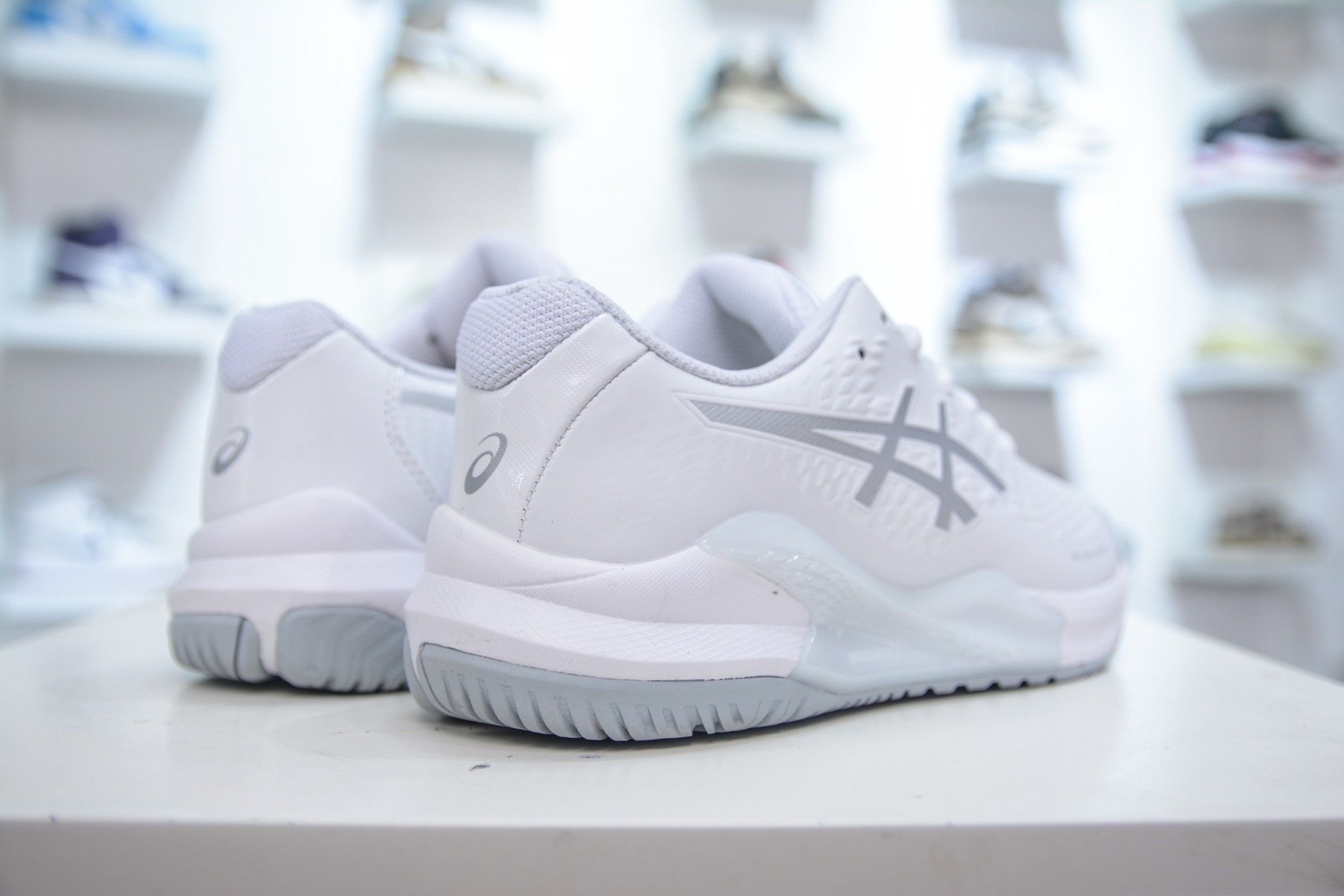 200 Asics Gel-CHALLENGER 14 亚瑟士轻量化网球鞋 1042A231-100