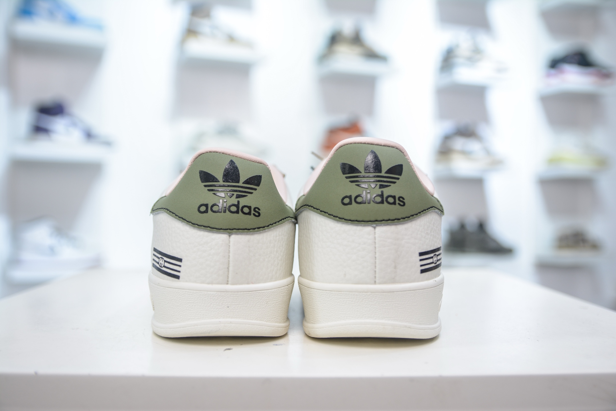 adidas Originals Gazelle INdoor x GUCCI 三叶草休闲防滑耐磨低帮板鞋 DD6603