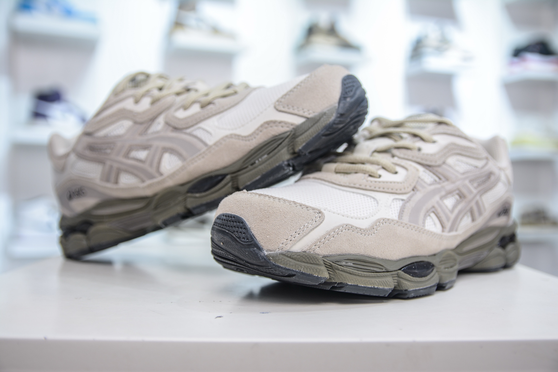 Asics Gel-NYC 纯原版本 亚瑟士运动休闲透气专业跑鞋 1203A383-105
