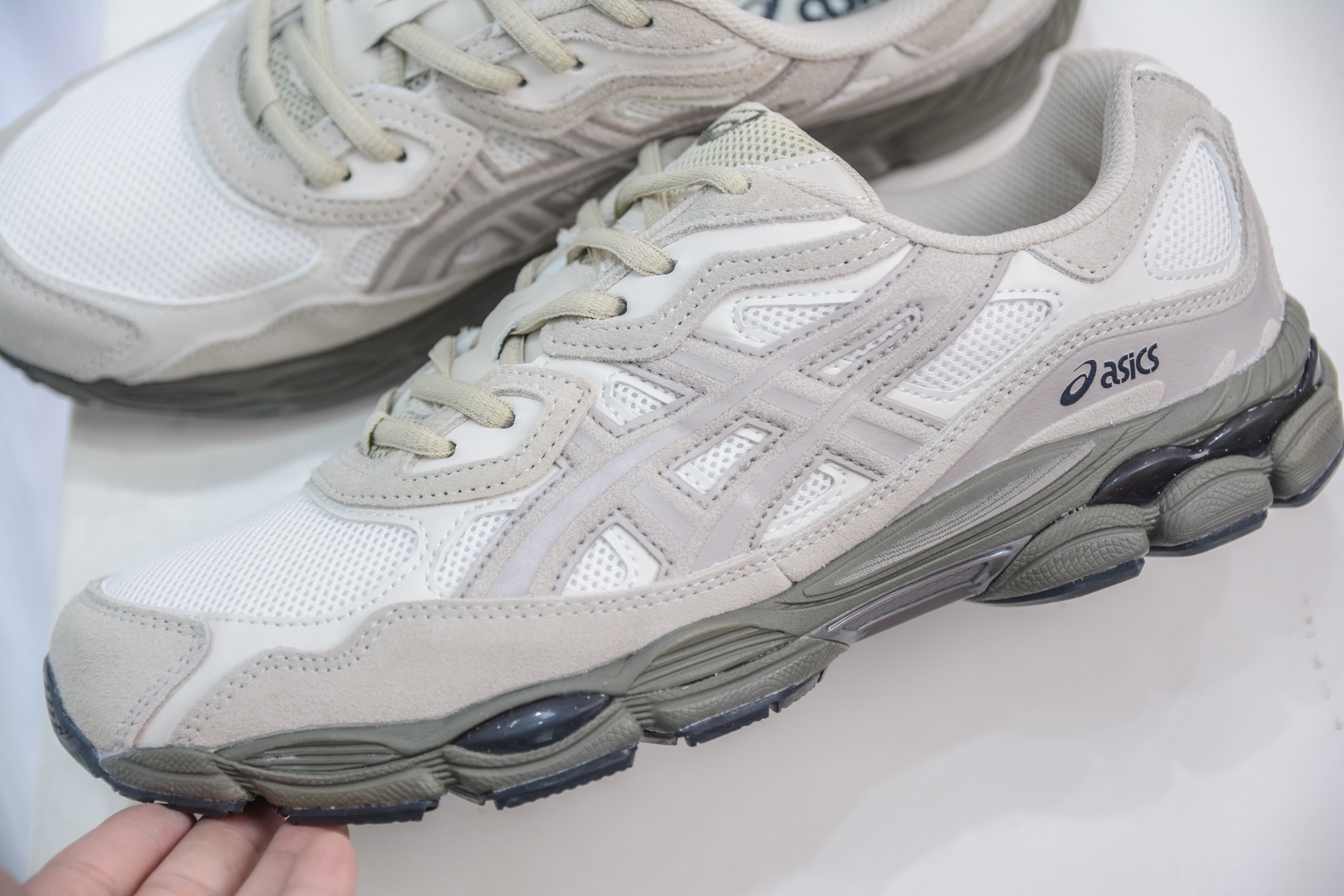 Asics Gel-NYC 纯原版本 亚瑟士运动休闲透气专业跑鞋 1203A383-105