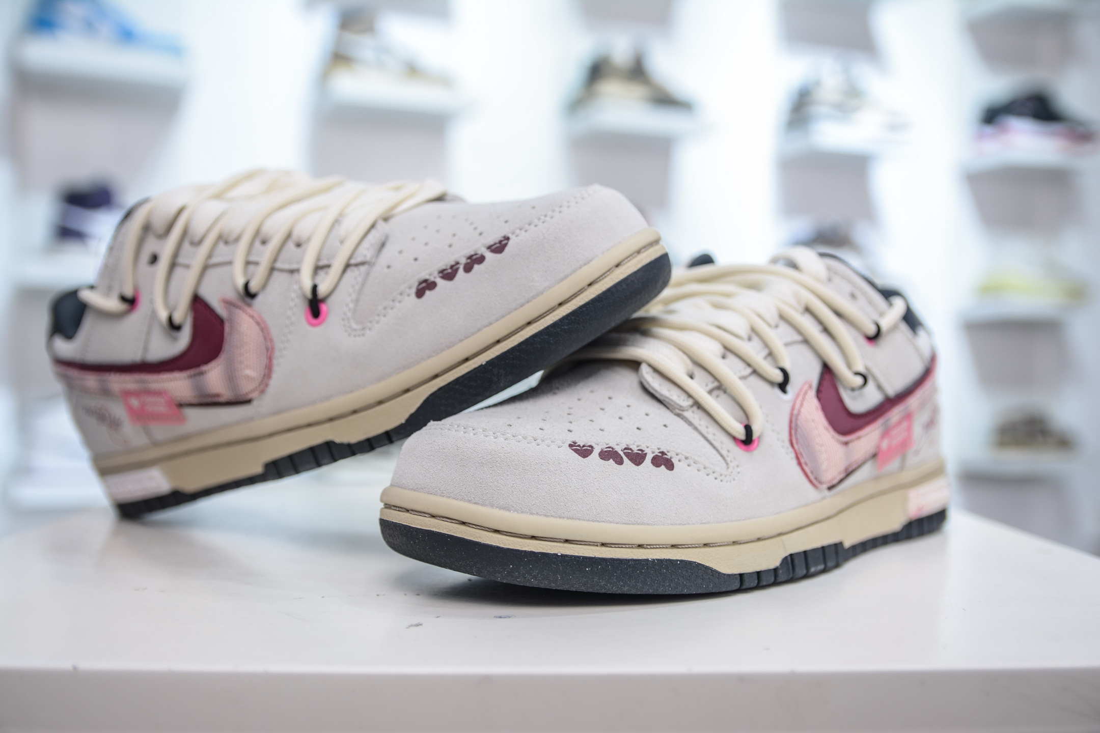 Nike SB Dunk Low "Double Swoosh" Panda Prank Valentine's Day Sneakers 5 i1748196031600 9701 0 3