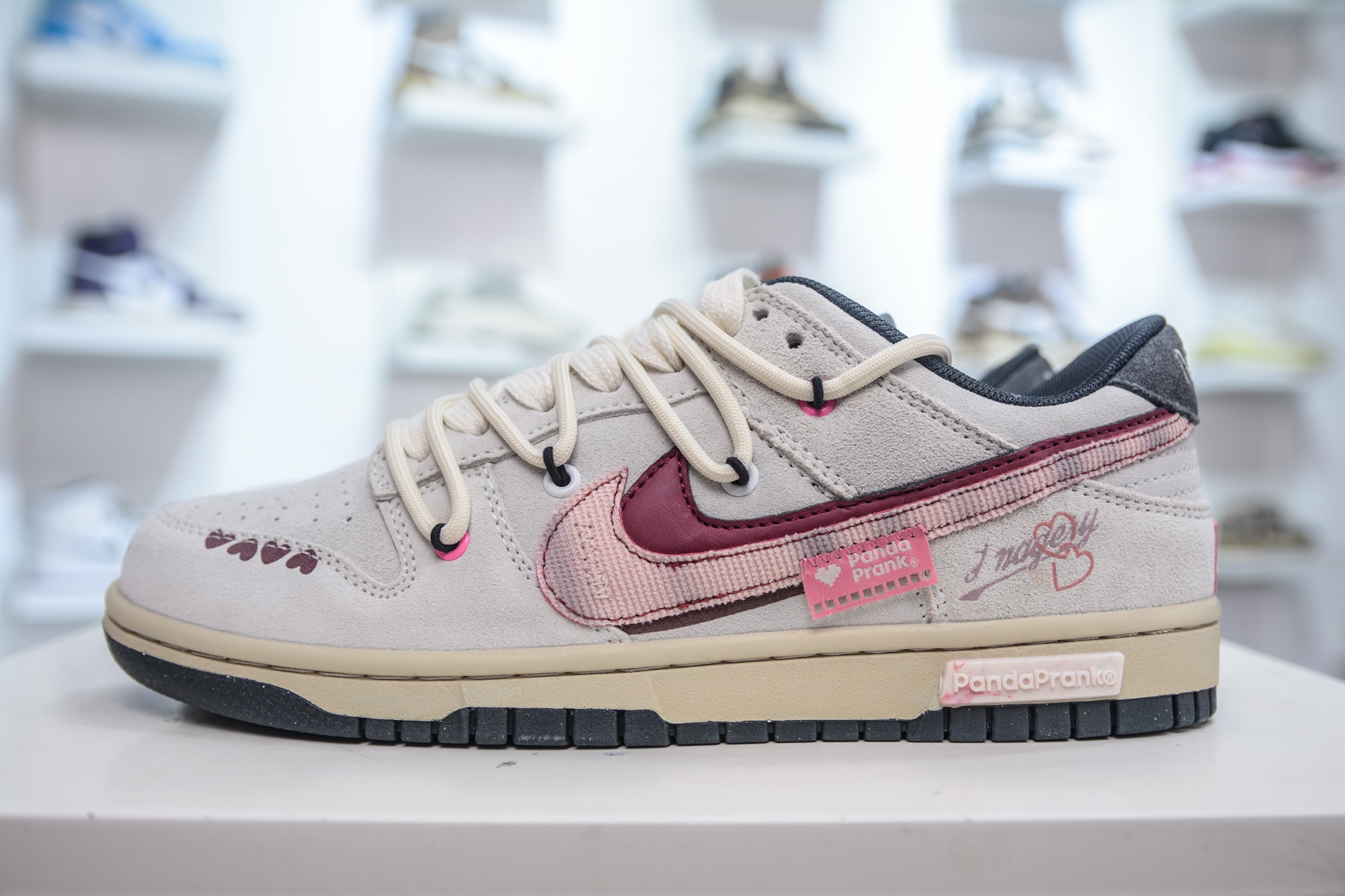 Nike SB Dunk Low "Double Swoosh" Panda Prank Valentine's Day Sneakers 2 i1748196031608 9124 0 0