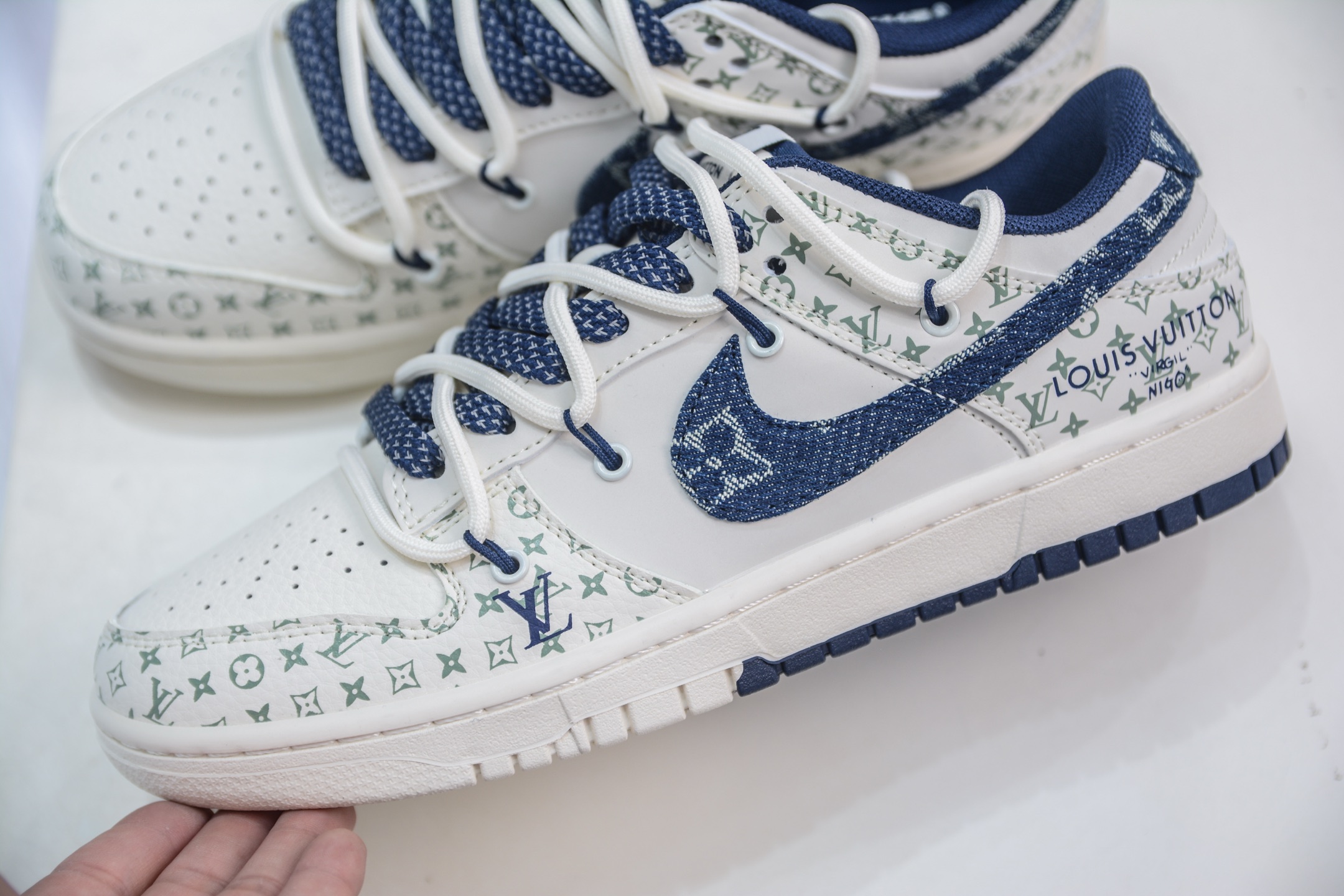 Nike SB Dunk Low x Louis Vuitton White Blue Denim Shoes - Limited Edition 8 i1748196107510 2615 0 6