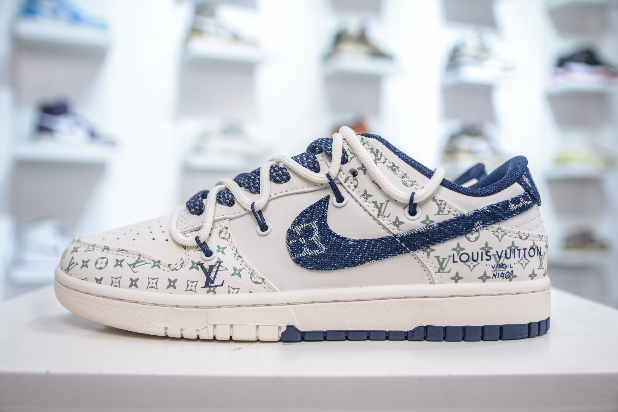 Nike SB Dunk Low x Louis Vuitton White Blue Denim Shoes - Limited Edition 2 i1748196110183 4719 0 0