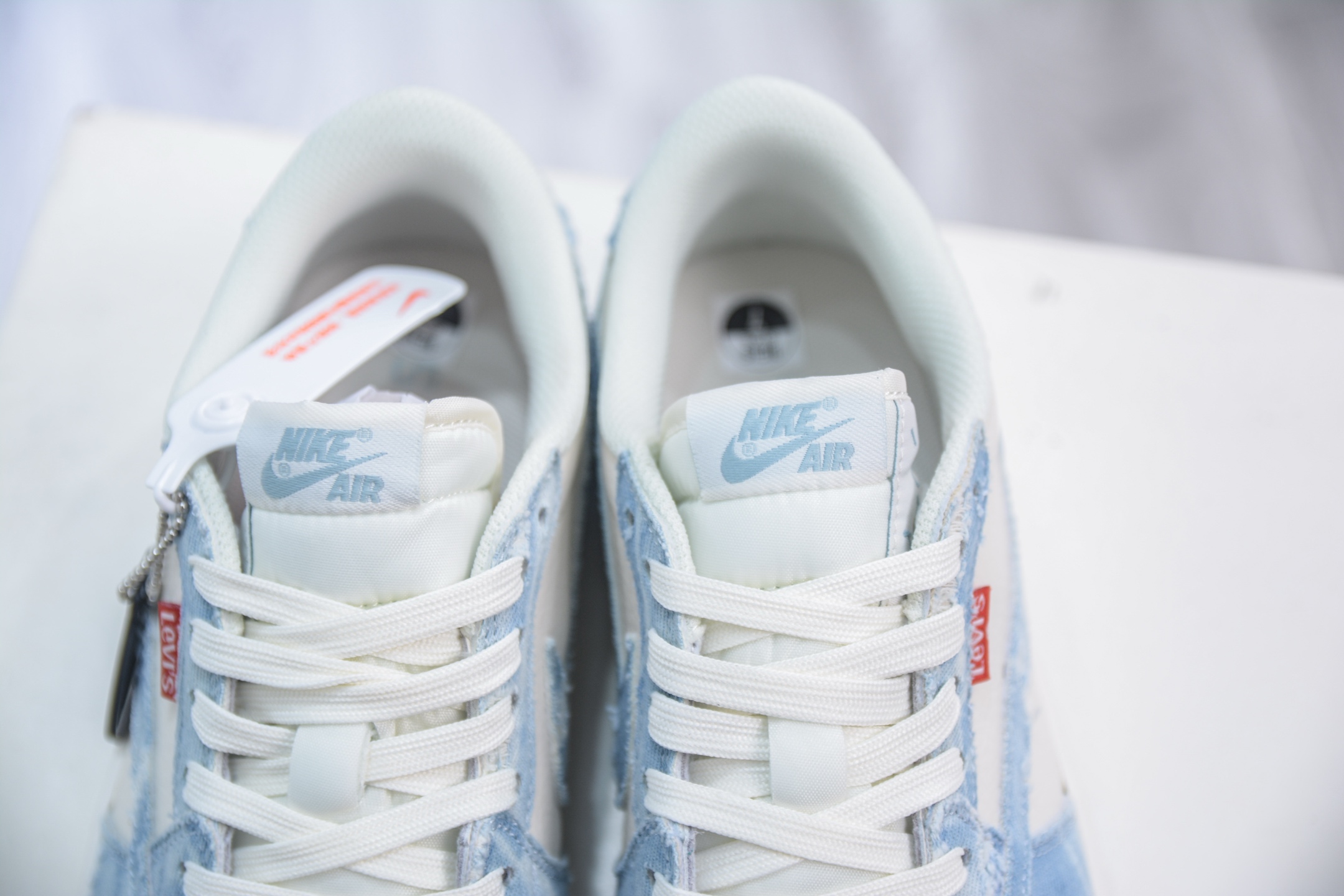 TS x Air Jordan 1 Low x Levi's: Denim Blue Low-Top Sneakers 8 i1748196159906 3409 0 7