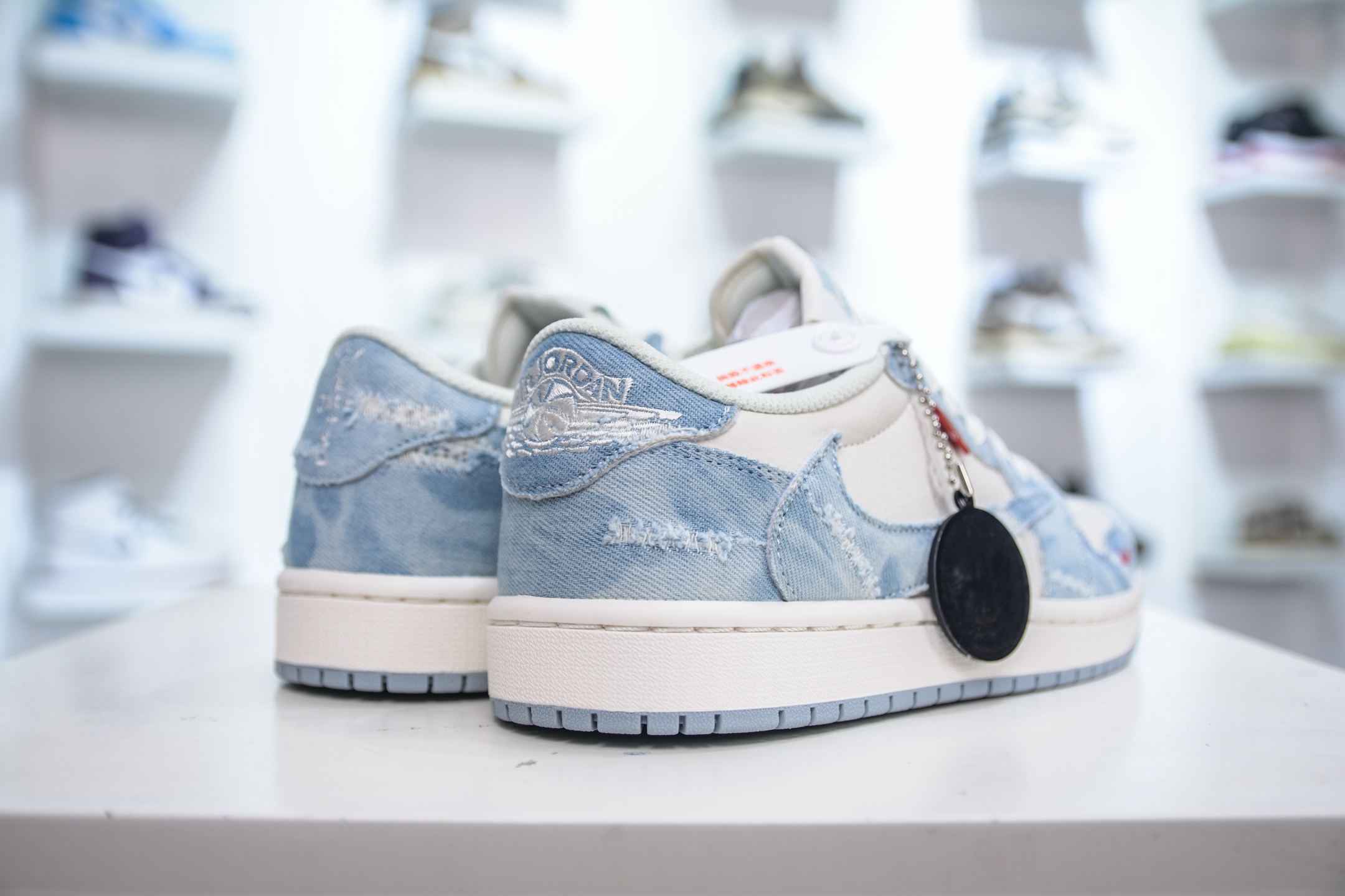TS x Air Jordan 1 Low x Levi's: Denim Blue Low-Top Sneakers 5 i1748196160062 6559 0 4