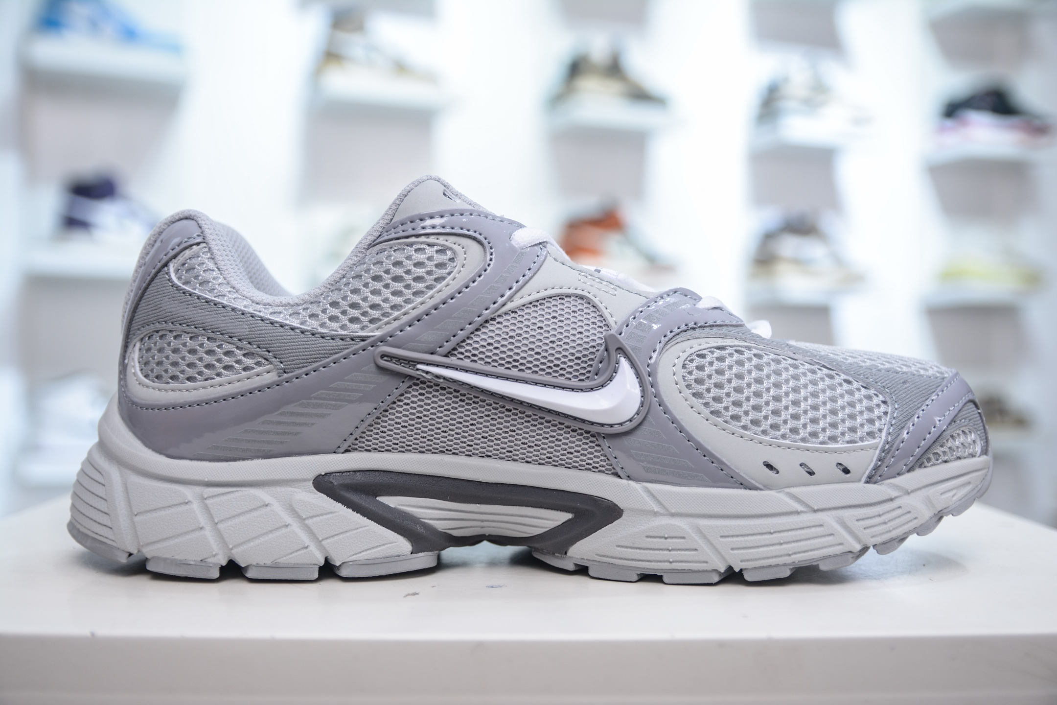 Nike V5 RNR Running Shoes: Comfort, Style, and Durability in Every Step 4 i1748196477869 8831 0 2