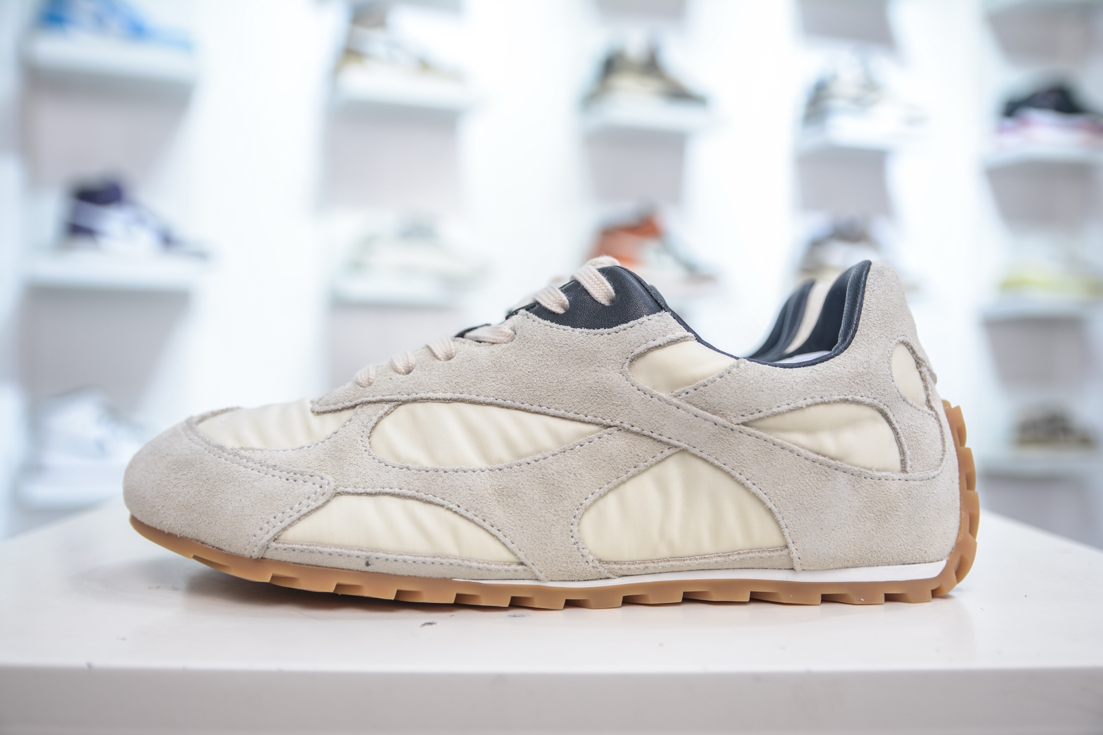 Bottega Veneta Orbit Lace-Up Runner Sneakers Lightweight Fabric, Iconic Design 2 i1748197113267 6830 0 0