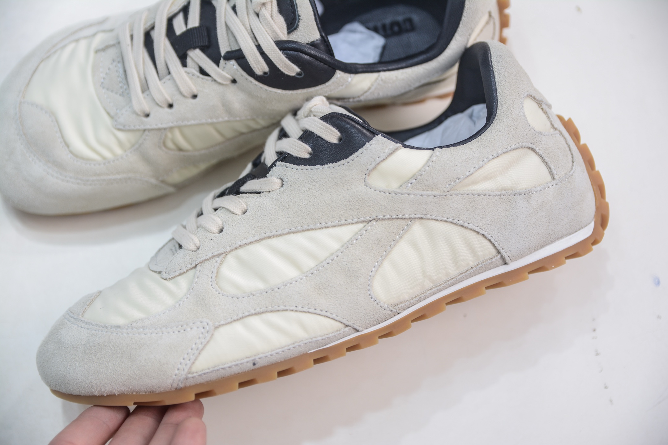 Bottega Veneta Orbit Lace-Up Runner Sneakers Lightweight Fabric, Iconic Design 8 i1748197113295 3116 0 6