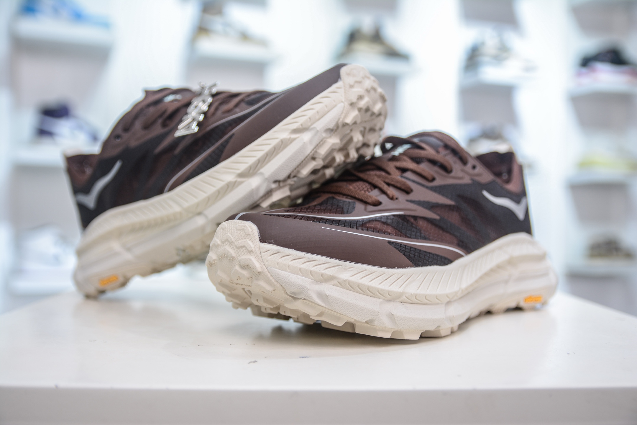 Hoka One One Mafate Speed 4: Lightweight Trail Running Shoes for Men and Women 4 i1748197280952 2406 0 3