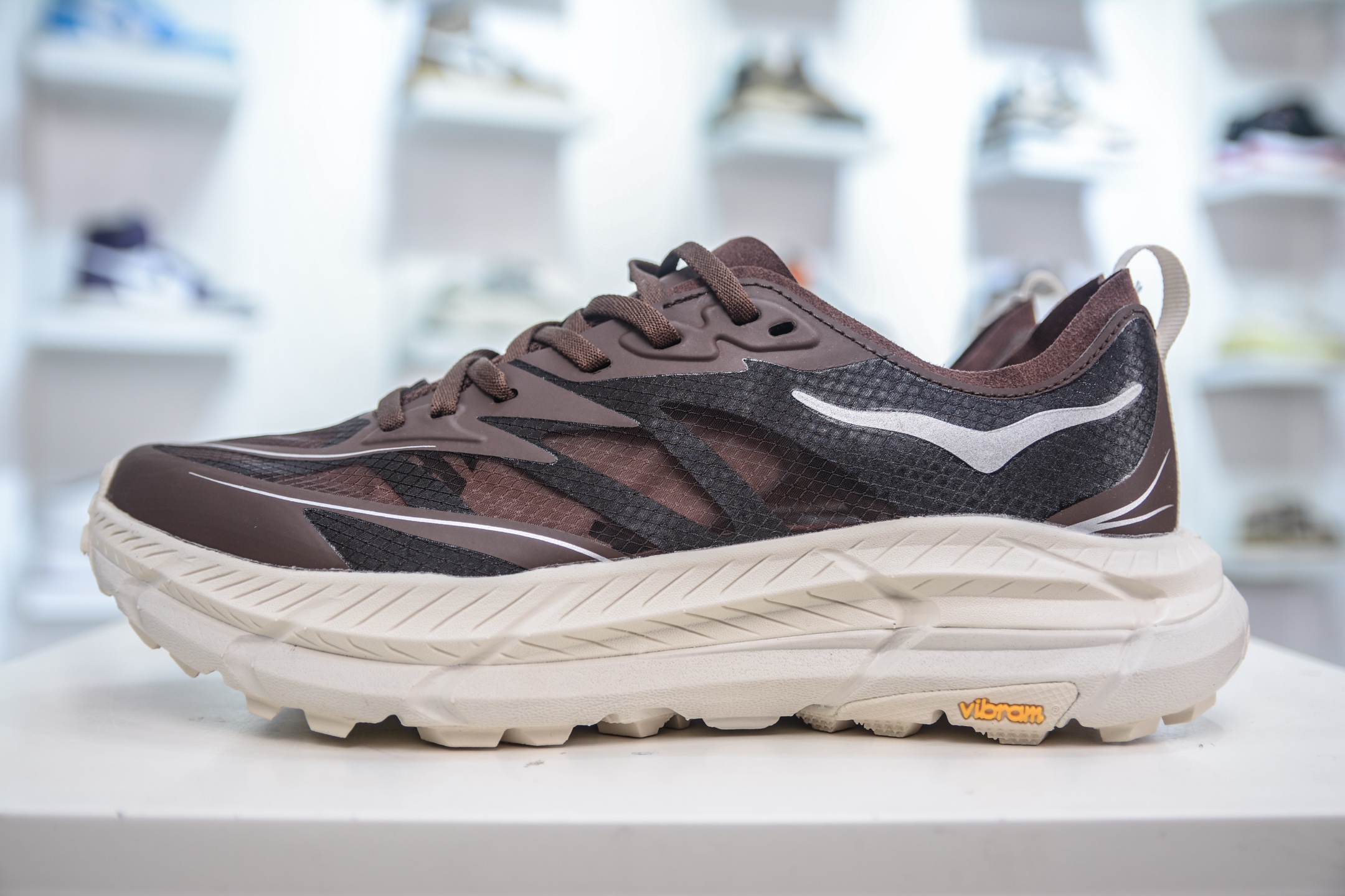 Hoka One One Mafate Speed 4: Lightweight Trail Running Shoes for Men and Women 1 i1748197281939 663 0 0