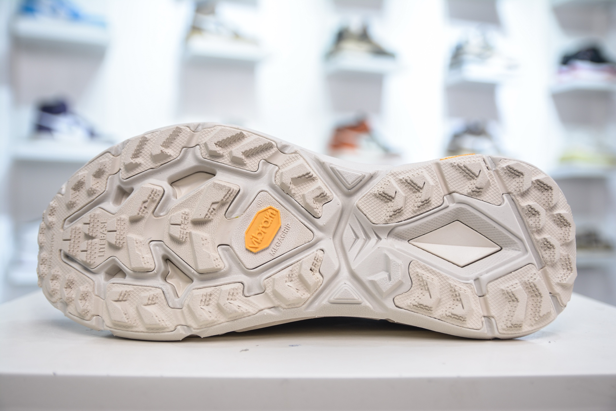 Hoka One One Mafate Speed 4: Lightweight Trail Running Shoes for Men and Women 5 i1748197281978 6198 0 4