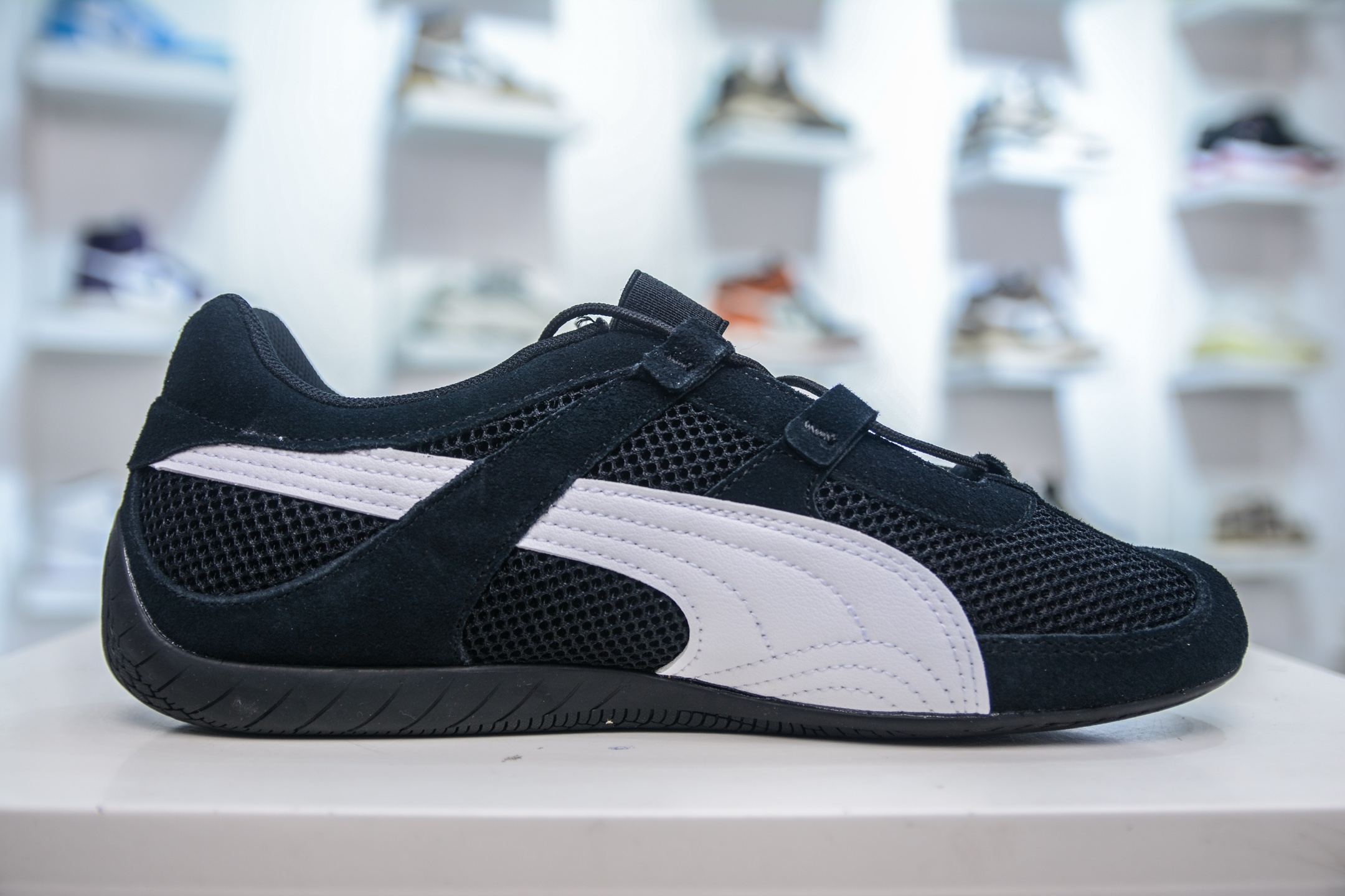 PUMA Speedcat Go Low-Profile Shoes: Retro Racing Style, Comfortable and Durable 4 i1748197541183 4418 0 2