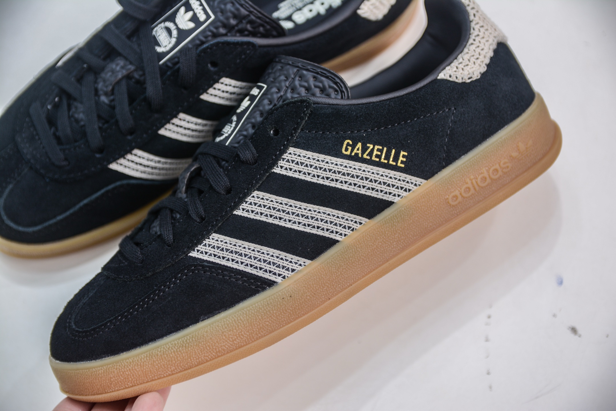Adidas Originals Gazelle Indoor Trainers - Retro Style, Comfortable Fit 8 i1748197685839 1188 0 6