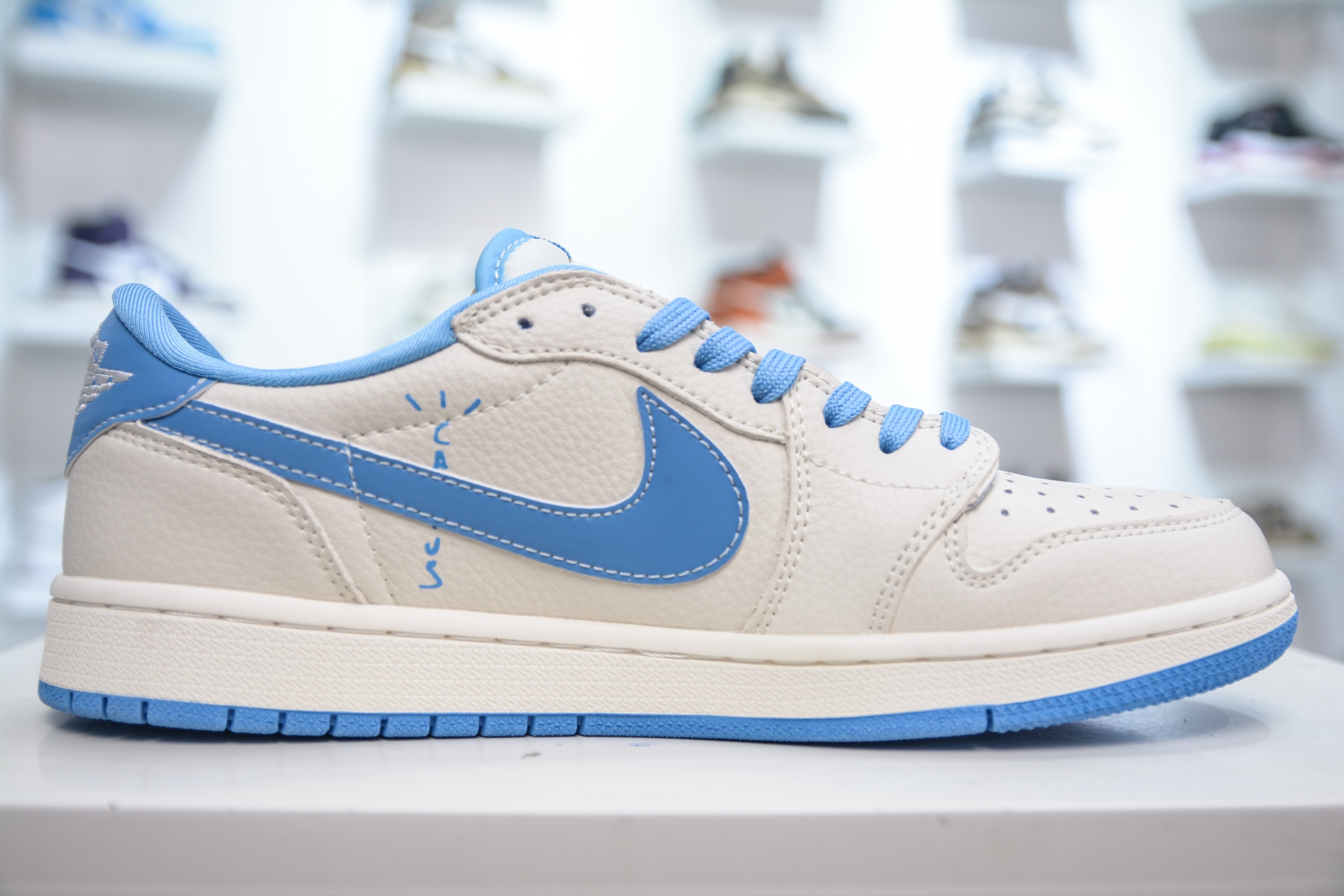 TS x Air Jordan AJ1 Low x DIOR 迪奥联名-白天蓝 倒钩低帮联名 LD2025-028