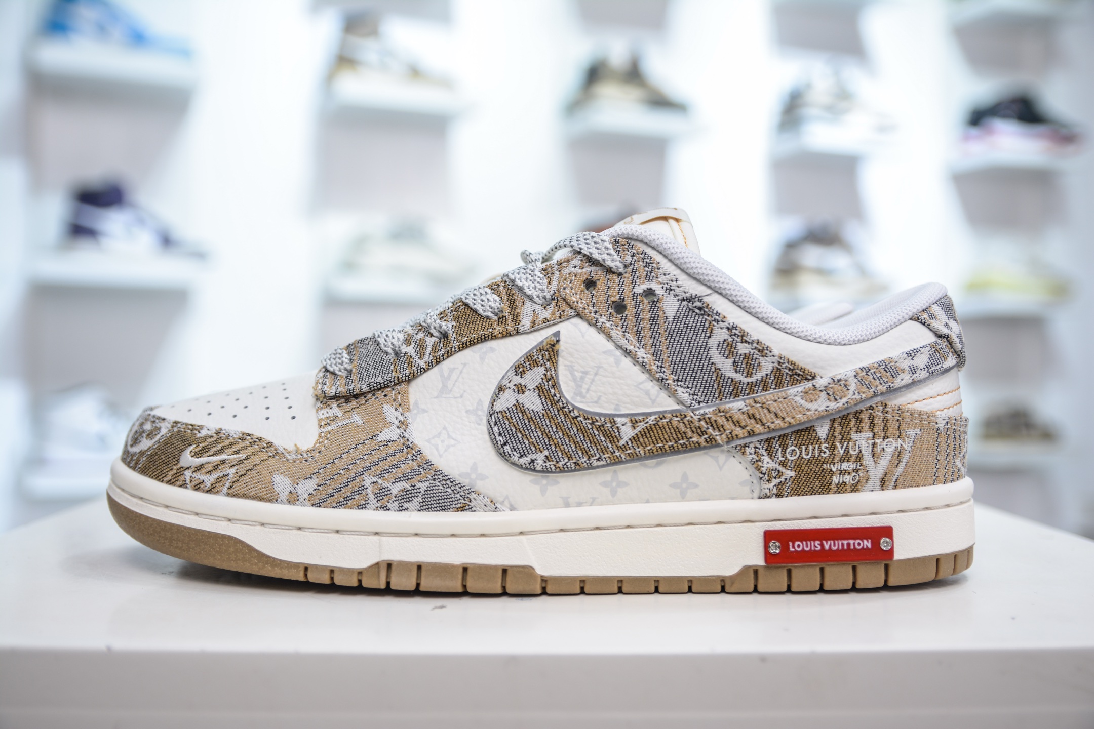 Nike SB Dunk Low x Louis Vuitton LV联名-白卡其牛仔布 SC9772-810