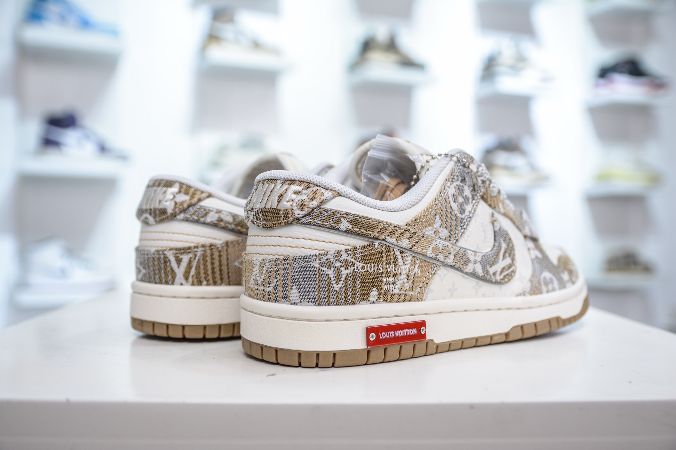 Nike SB Dunk Low x Louis Vuitton LV联名-白卡其牛仔布 SC9772-810