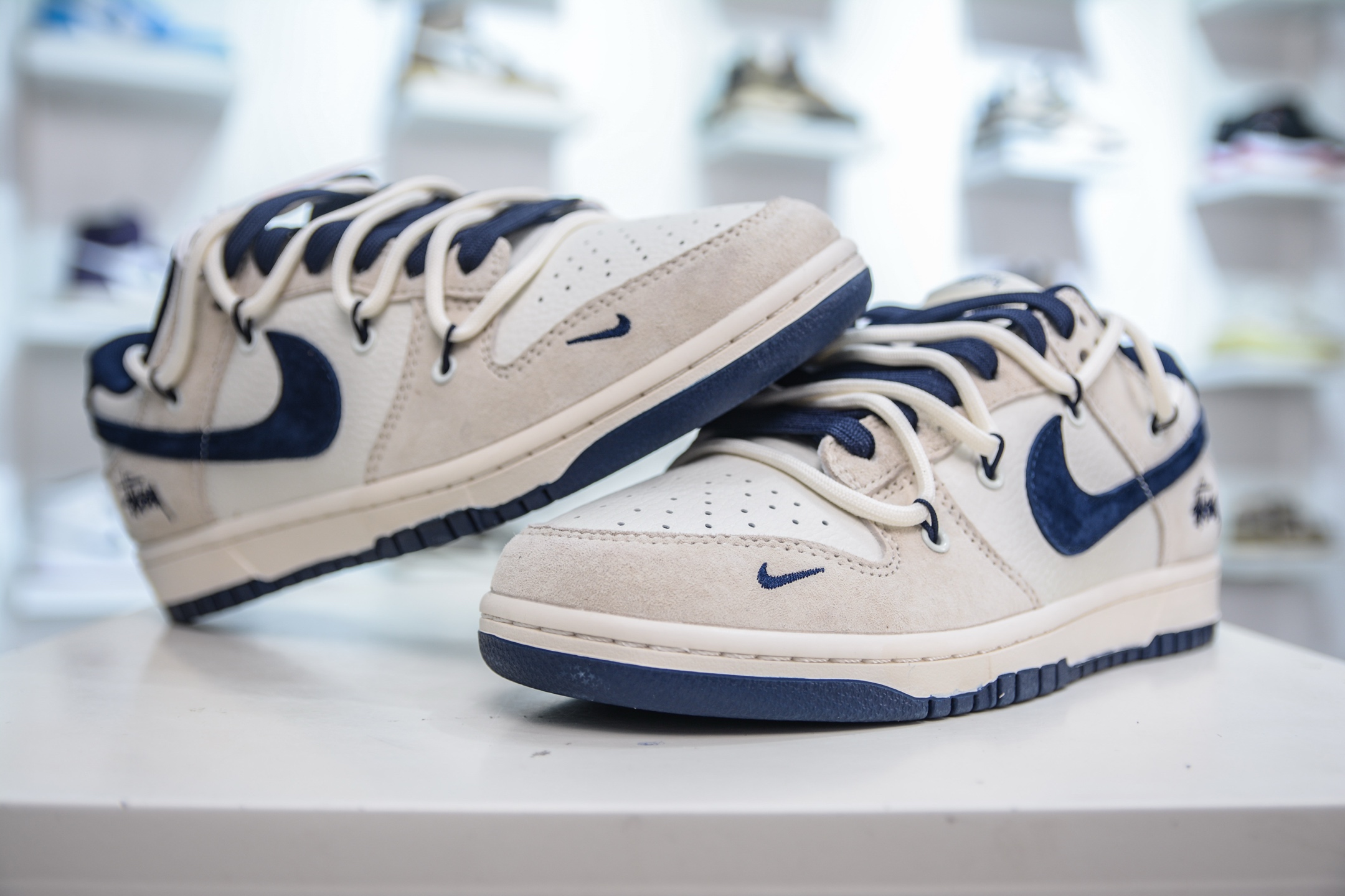 Nike SB Dunk Low x Stussy 斯图西联名-米灰蓝绑带 DM6868-088