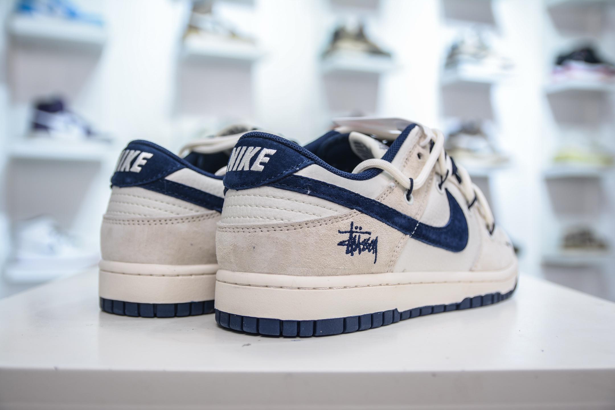 Nike SB Dunk Low x Stussy 斯图西联名-米灰蓝绑带 DM6868-088