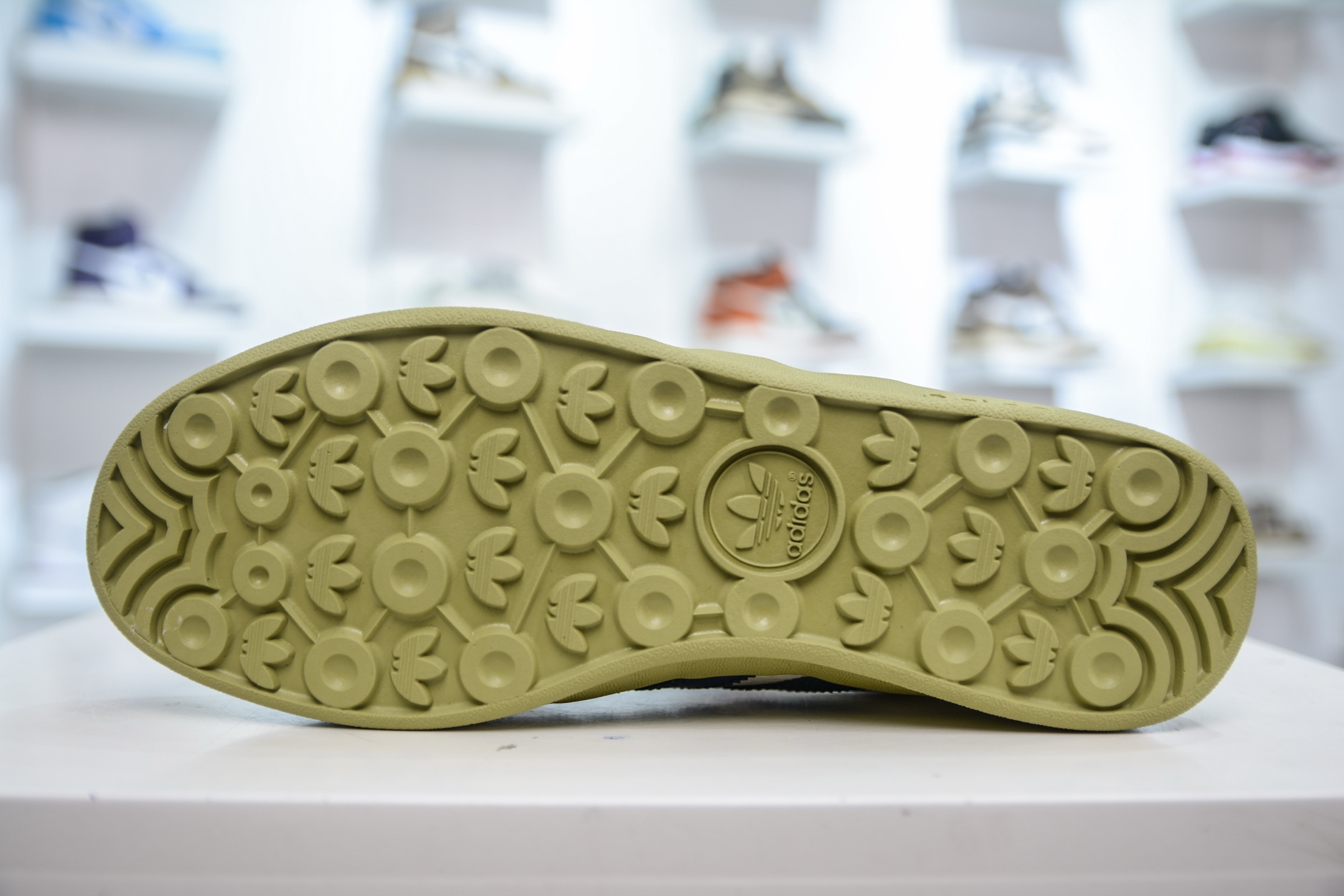 adidas Originals Gazelle INdoor x Stussy 三叶草休闲防滑耐磨低帮板鞋 DD6602