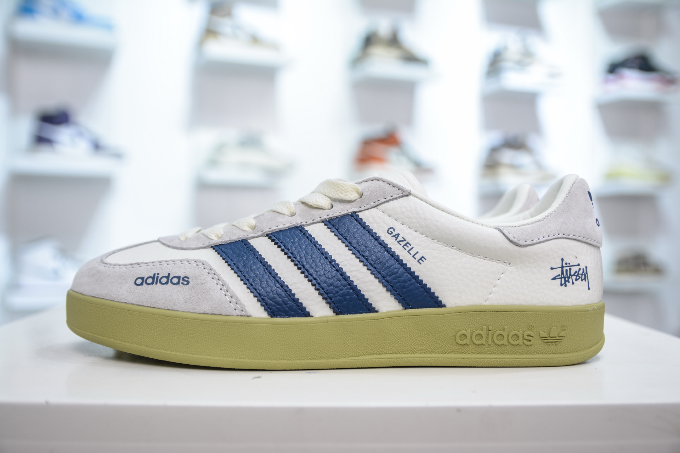 adidas Originals Gazelle INdoor x Stussy 三叶草休闲防滑耐磨低帮板鞋 DD6602