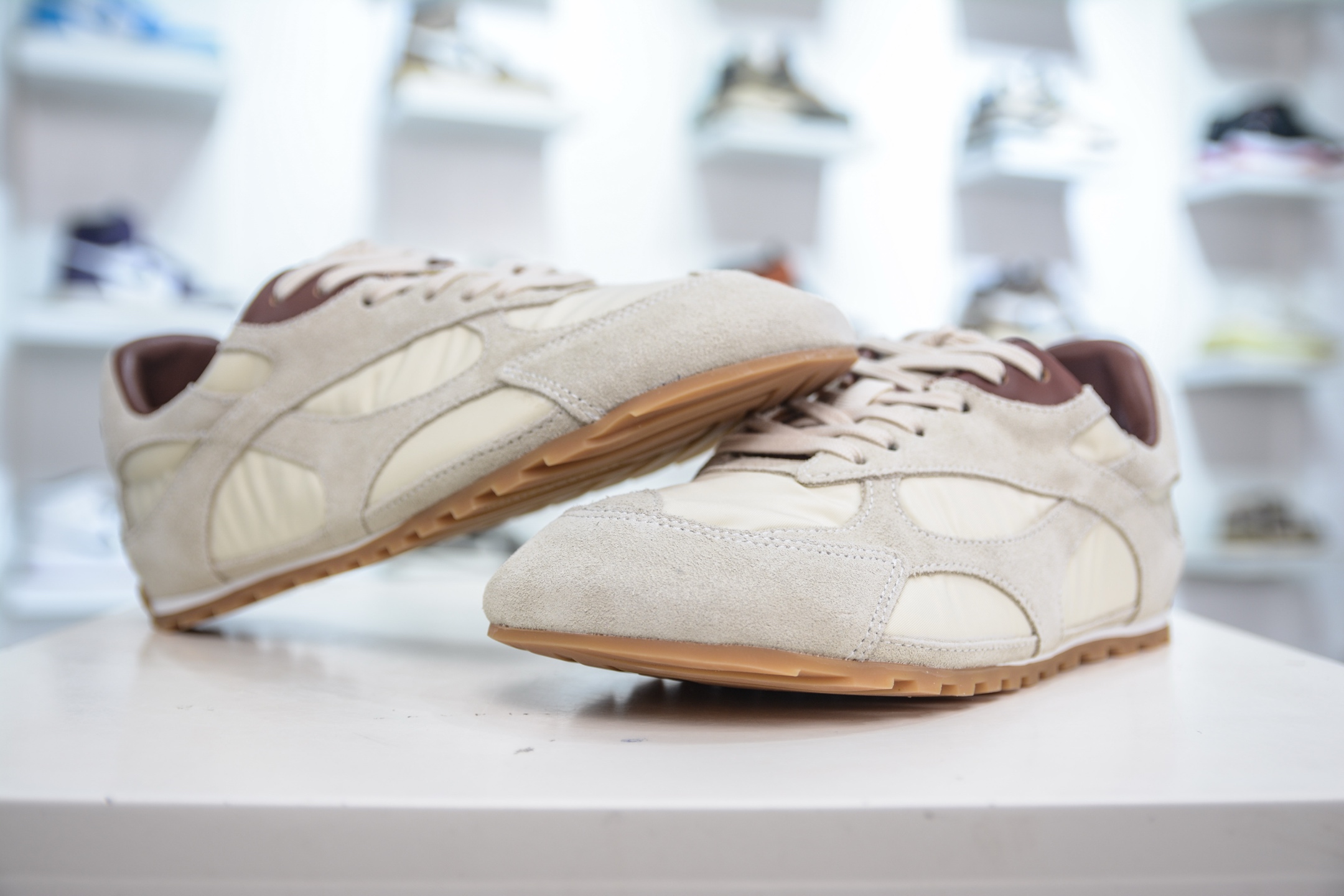 意大利奢侈品牌-宝缇嘉/葆蝶家-Bottega Veneta Orbit Lace-up Runner BV葆蝶家时尚休闲王一博同款老爹鞋运动鞋
