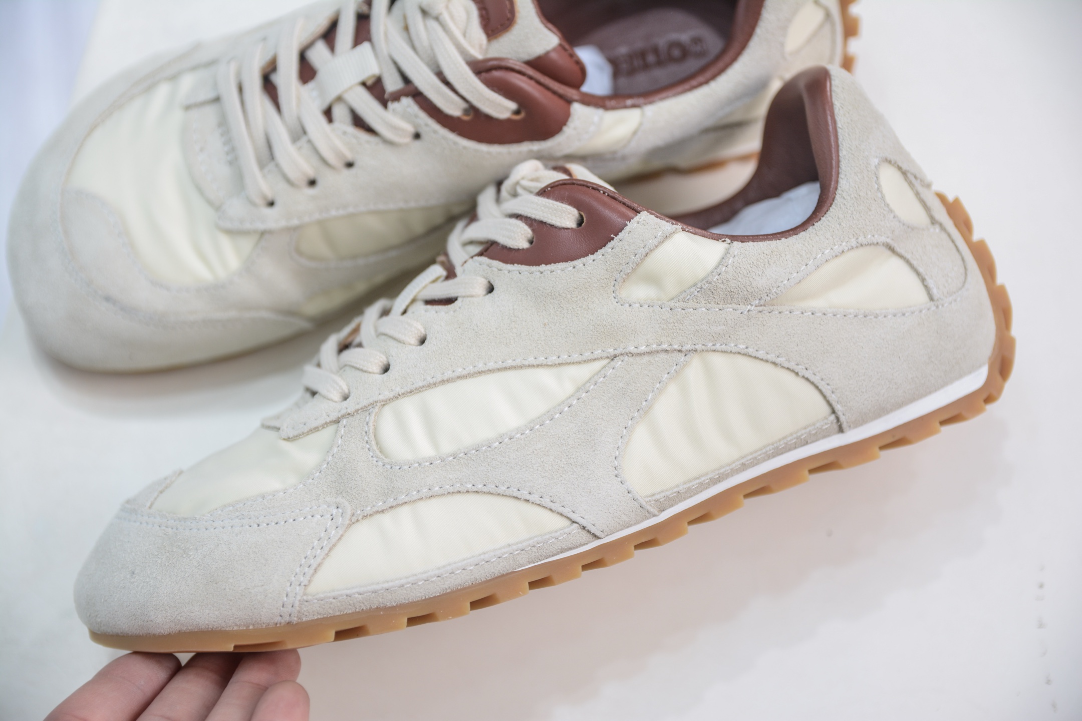 意大利奢侈品牌-宝缇嘉/葆蝶家-Bottega Veneta Orbit Lace-up Runner BV葆蝶家时尚休闲王一博同款老爹鞋运动鞋