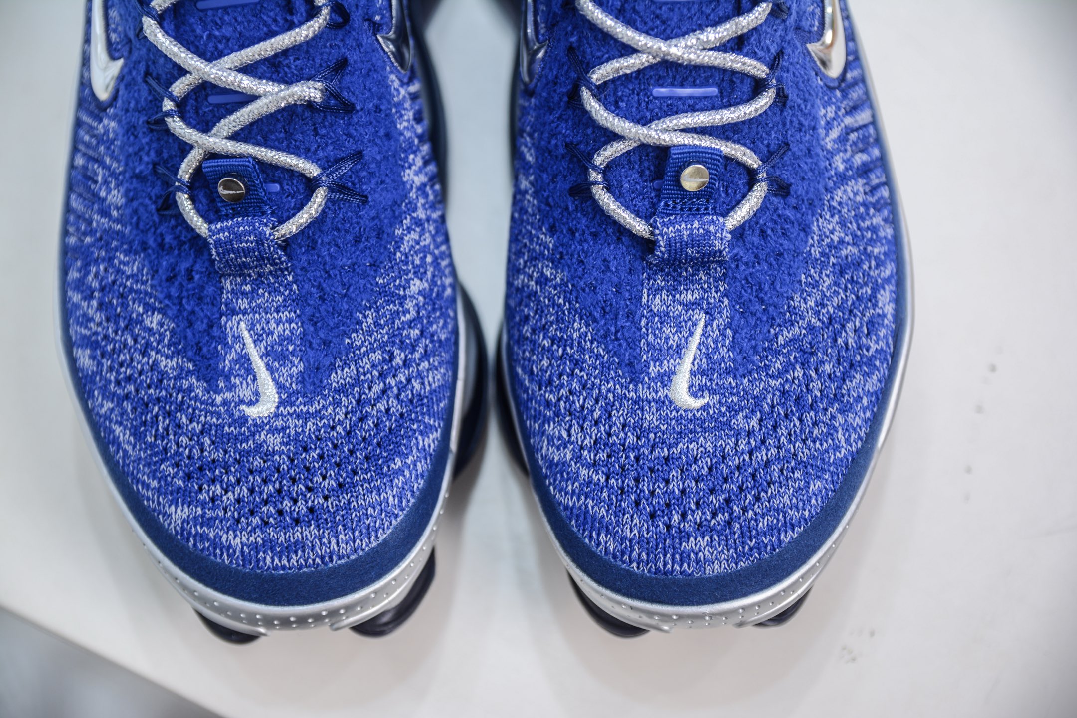 Nike Air Max Scorpion 次世代气垫搭载全掌长气垫 DJ4702-044