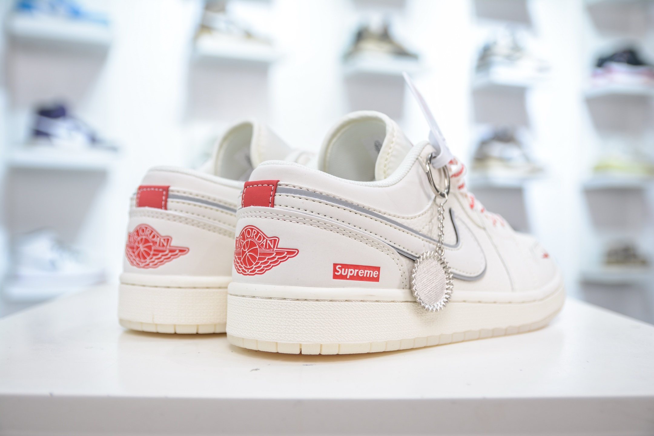 Air Jordan 1 Retro Low x Supreme SUP联名-米白红水晶底 XX3168-186