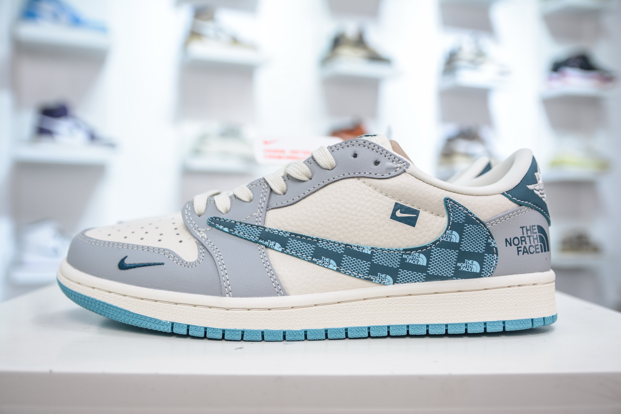 The North Face x Travis Scott Air Jordan 1 Low White/Grey/Blue Custom Shoes 2 i1748369064282 3173 0 0