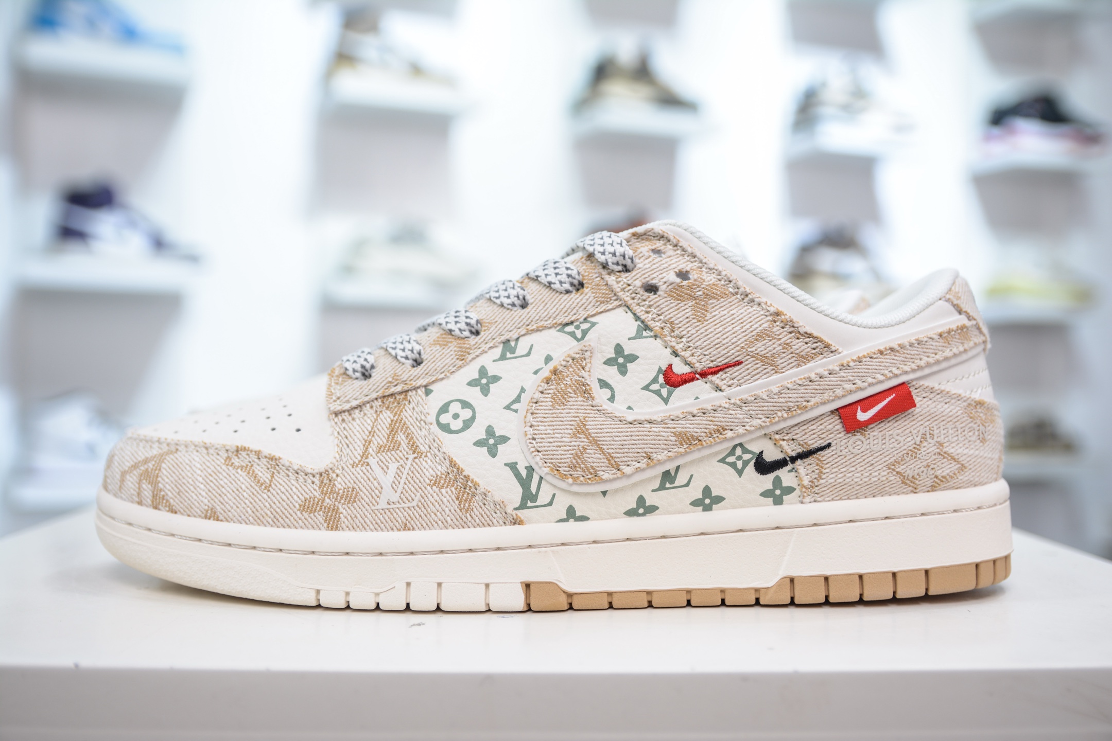 Nike SB Dunk Low x Louis Vuitton Khaki Denim Sneakers - Limited Edition 2 i1748369127101 7198 0 0