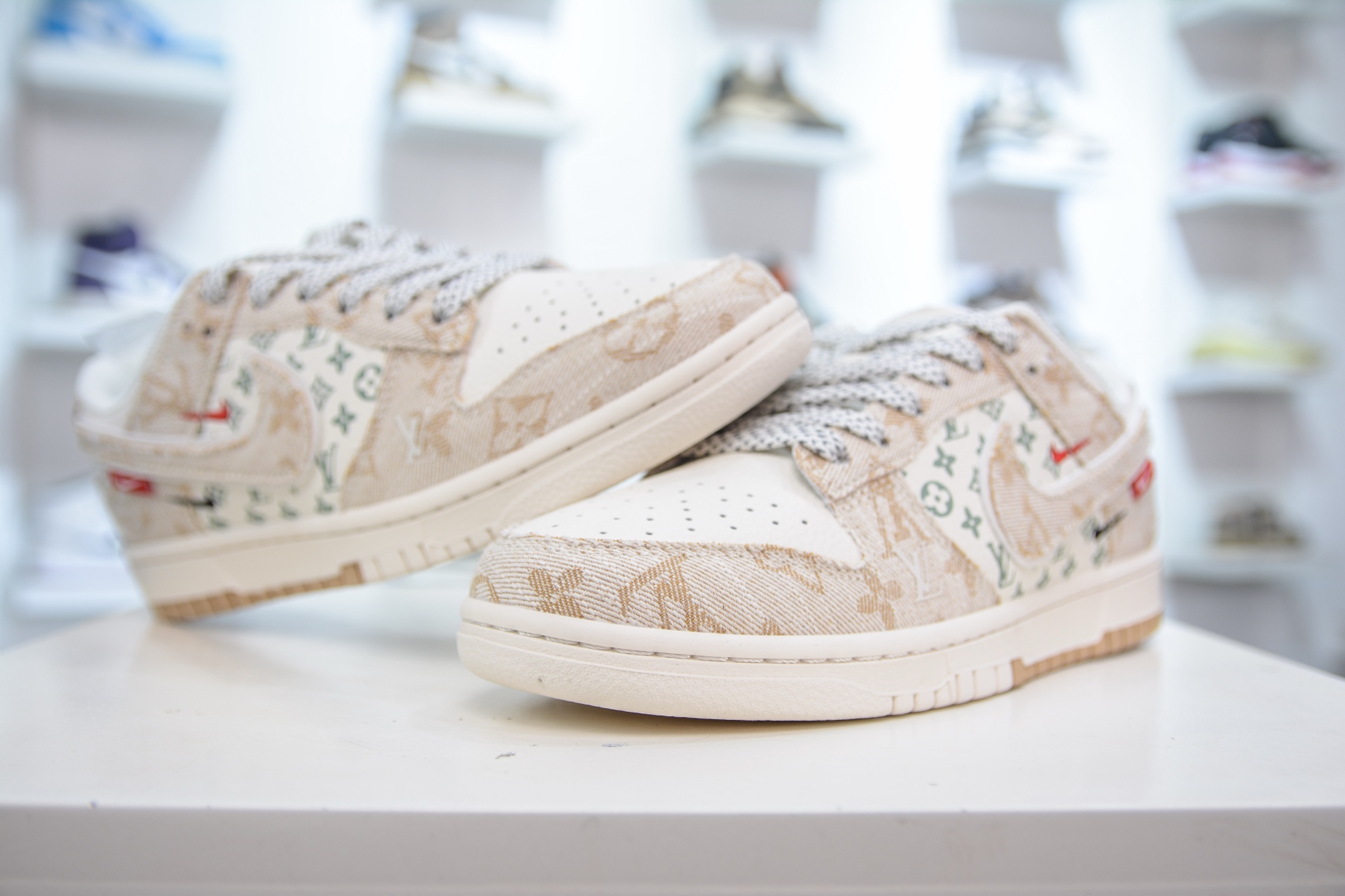 Nike SB Dunk Low x Louis Vuitton Khaki Denim Sneakers - Limited Edition 5 i1748369127123 3596 0 3