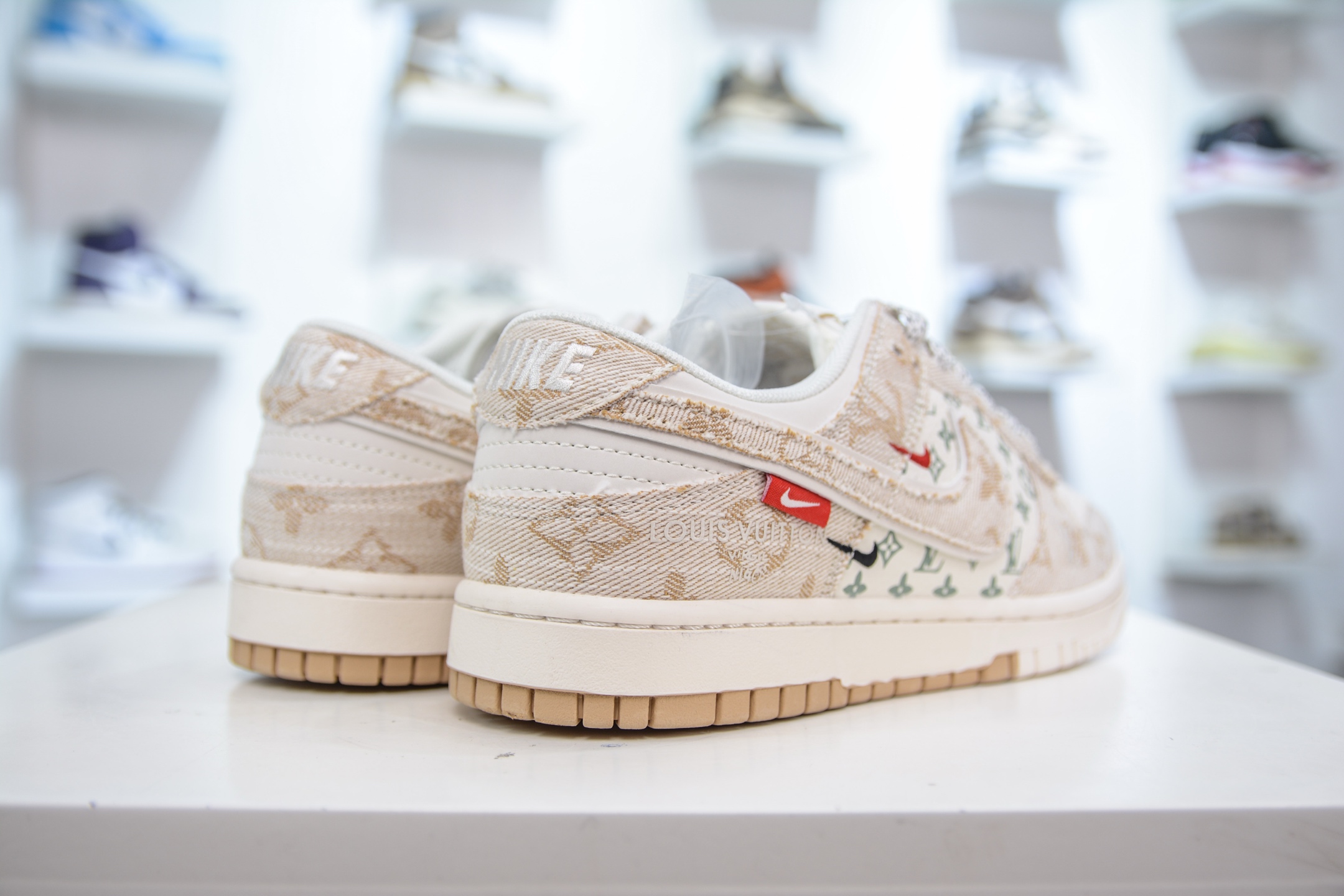 Nike SB Dunk Low x Louis Vuitton Khaki Denim Sneakers - Limited Edition 7 i1748369128150 1312 0 5