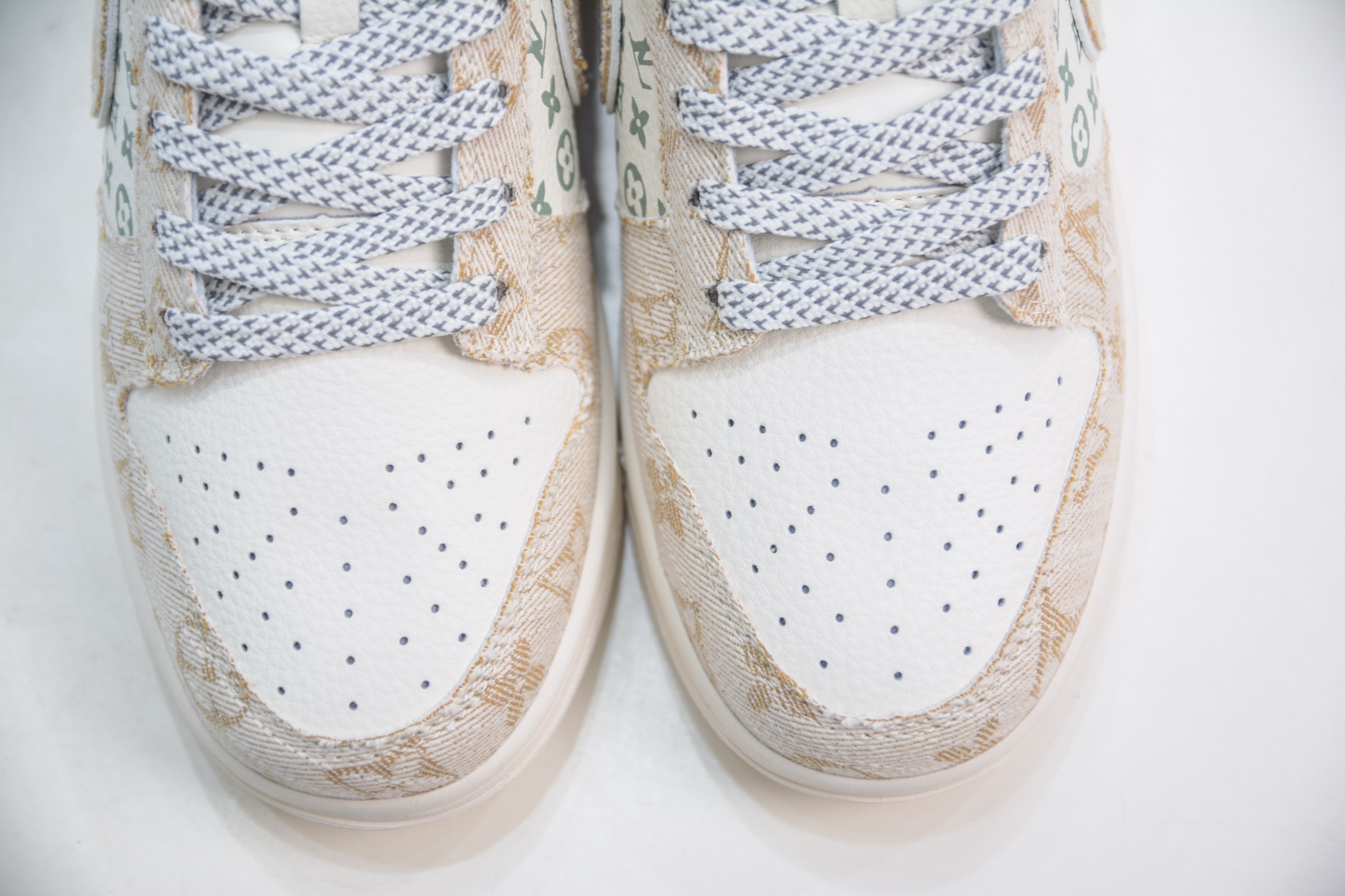 Nike SB Dunk Low x Louis Vuitton Khaki Denim Sneakers - Limited Edition 10 i1748369128159 7399 0 8