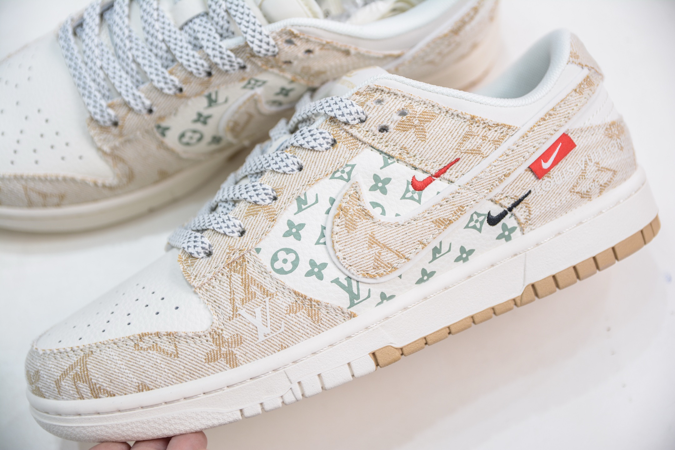 Nike SB Dunk Low x Louis Vuitton Khaki Denim Sneakers - Limited Edition 8 i1748369128217 1700 0 6