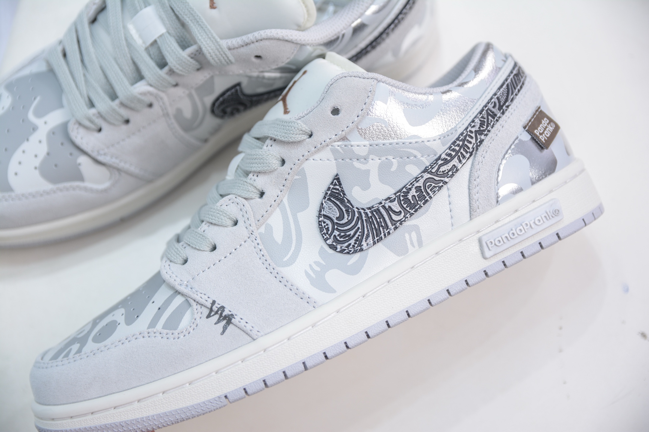 Jordan Air Jordan 1 LOW 熊猫恶作剧 HF1567-200